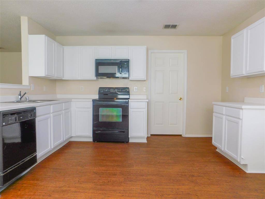 3230 Andalusian Drive, Denton, TX 76210