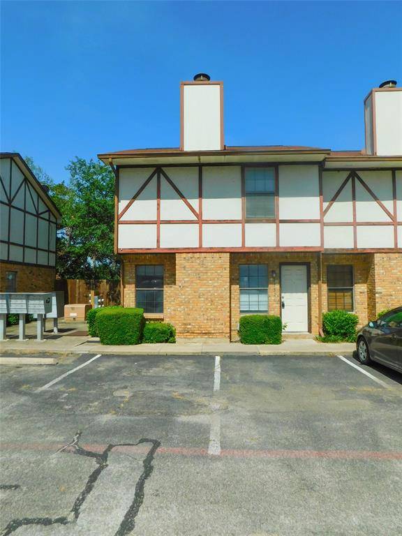 1137 Dallas Drive, Denton, TX 76205