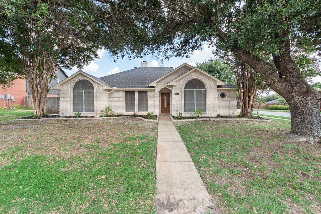 7400 Chapman Drive, North Richland Hills, TX 76182