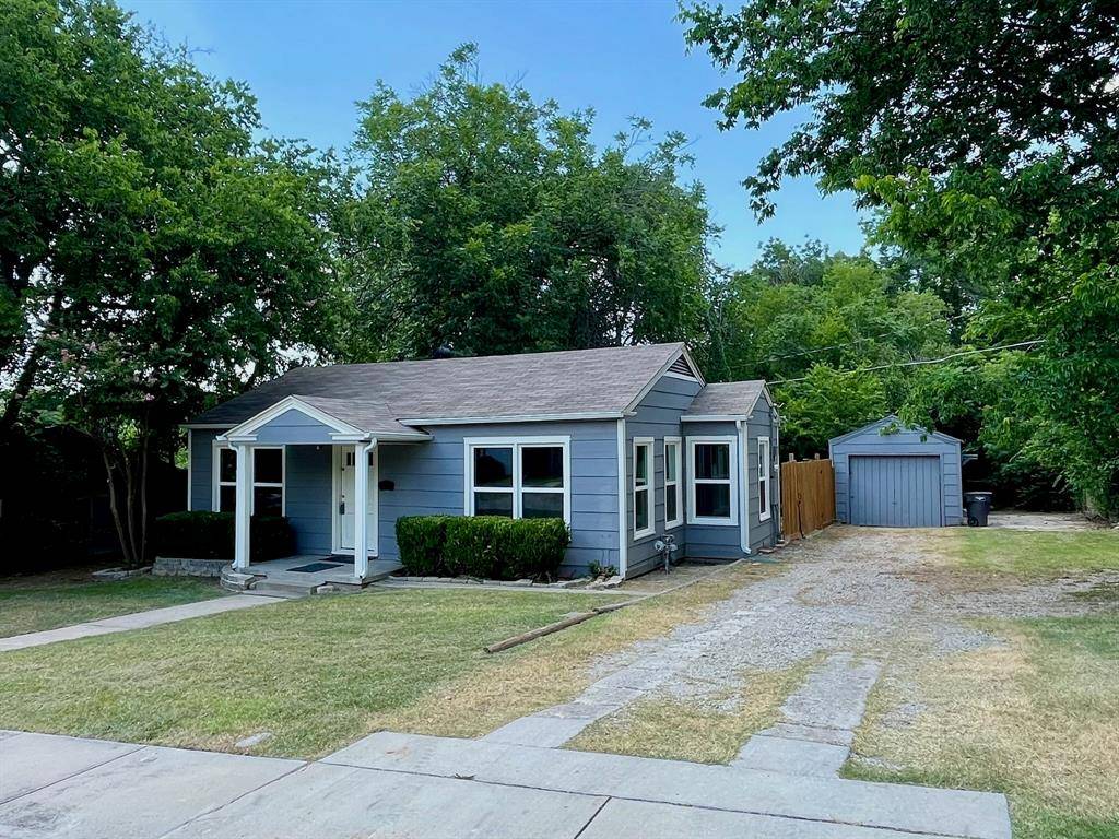 7412 Davenport Avenue, Fort Worth, TX 76116