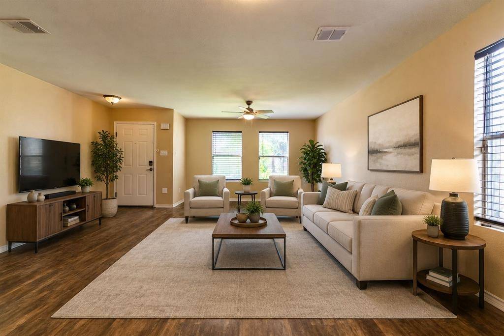 2324 Chestnut Drive, Little Elm, TX 75068