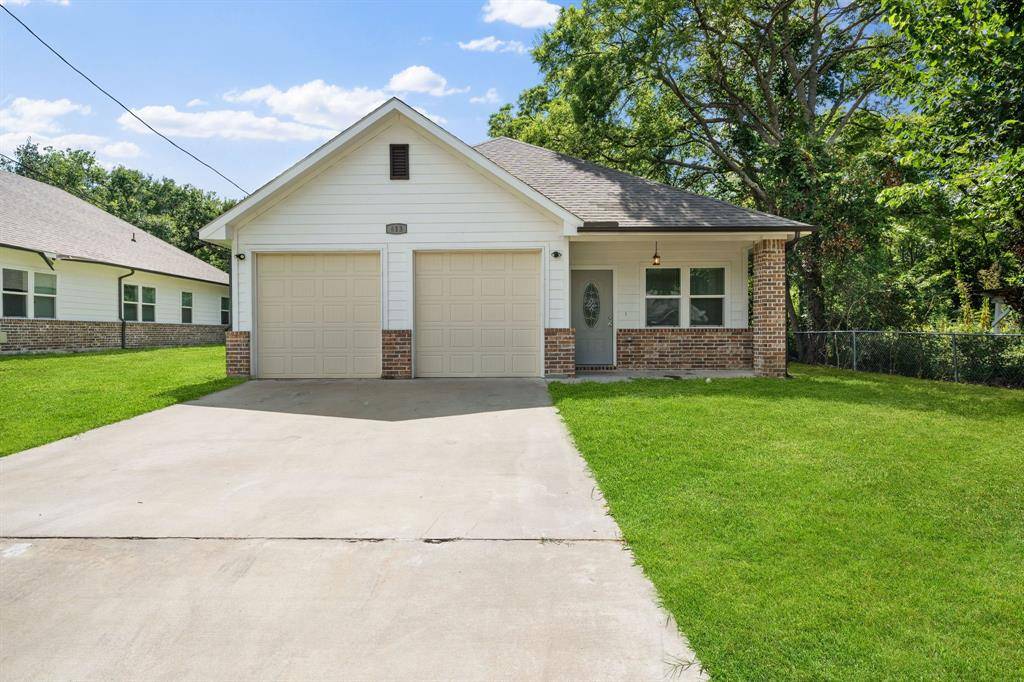 616 Lamar Street, Sulphur Springs, TX 75482