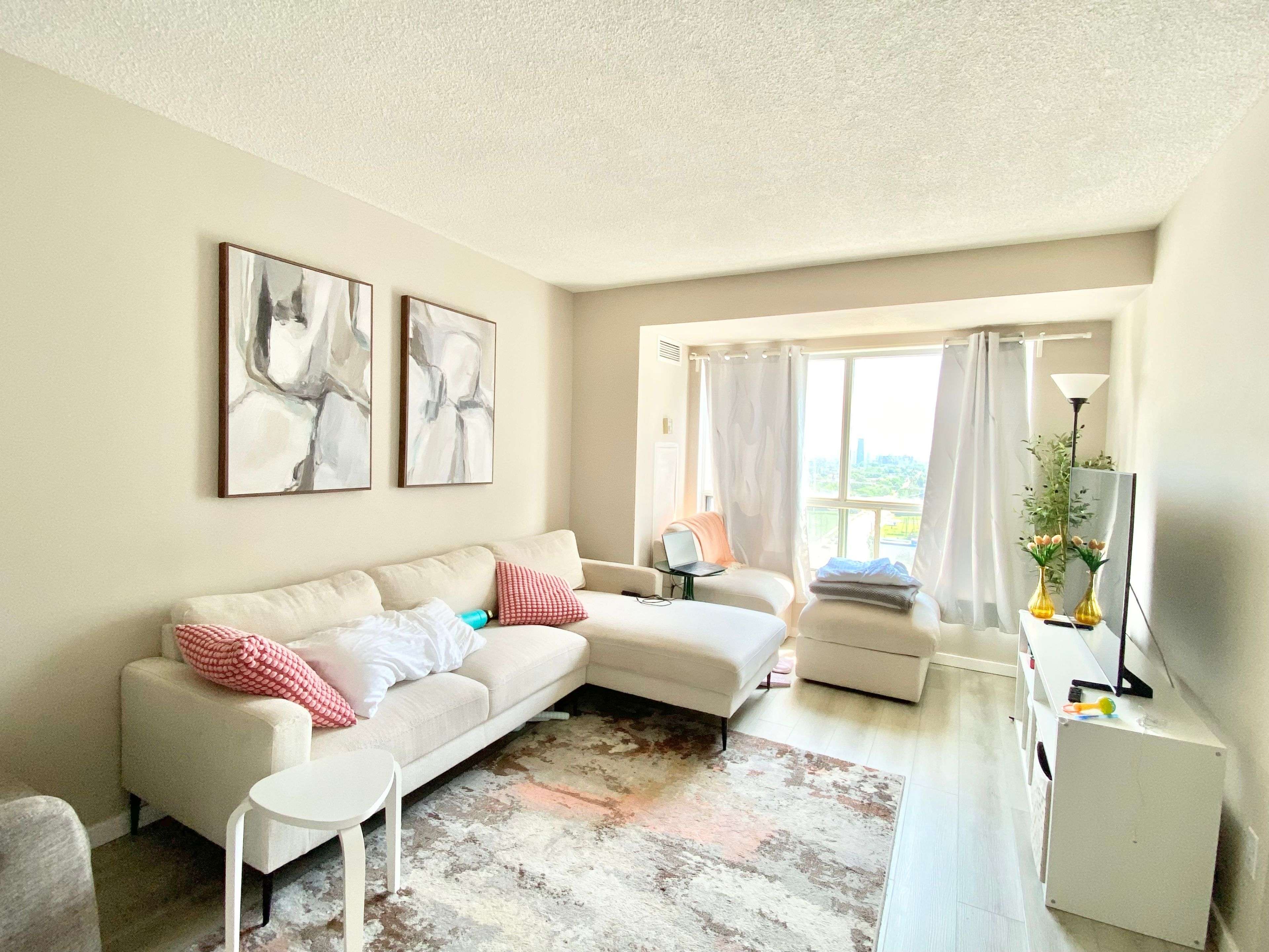 1470 Midland AVE #1802, Toronto E04, ON M1P 4Z4