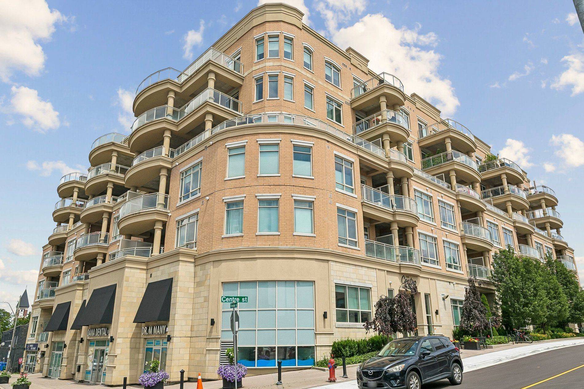 15277 Yonge ST #309, Aurora, ON L4G 1N6