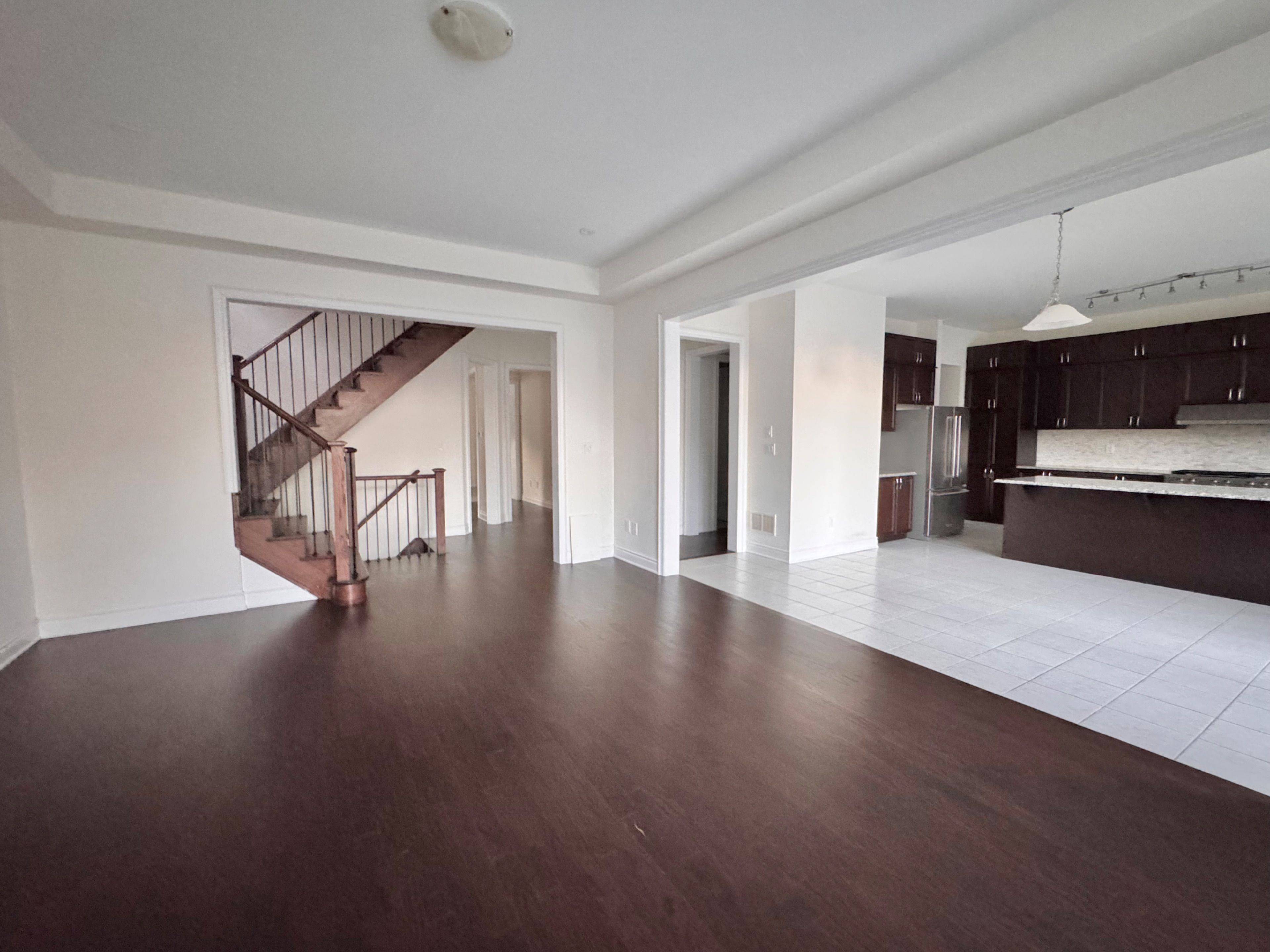 65 Major CRES, Aurora, ON L4G 0X5