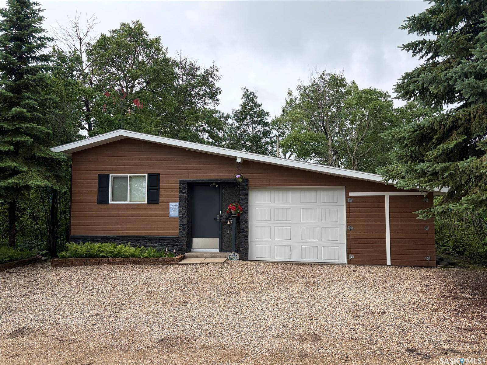 34 Columbus DRIVE, Fishing Lake, SK S0A 1A0