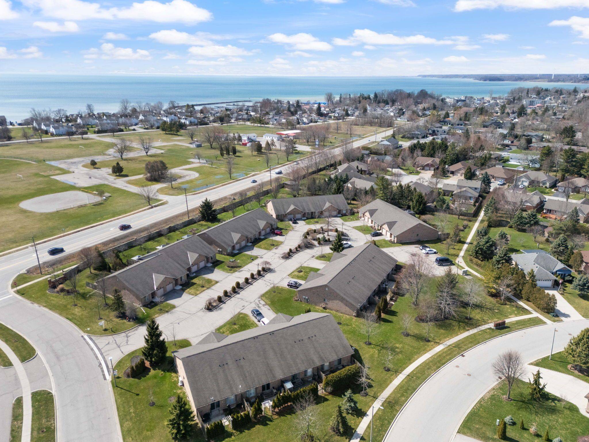 19 Somerset DR #21, Norfolk, ON N0A 1N7