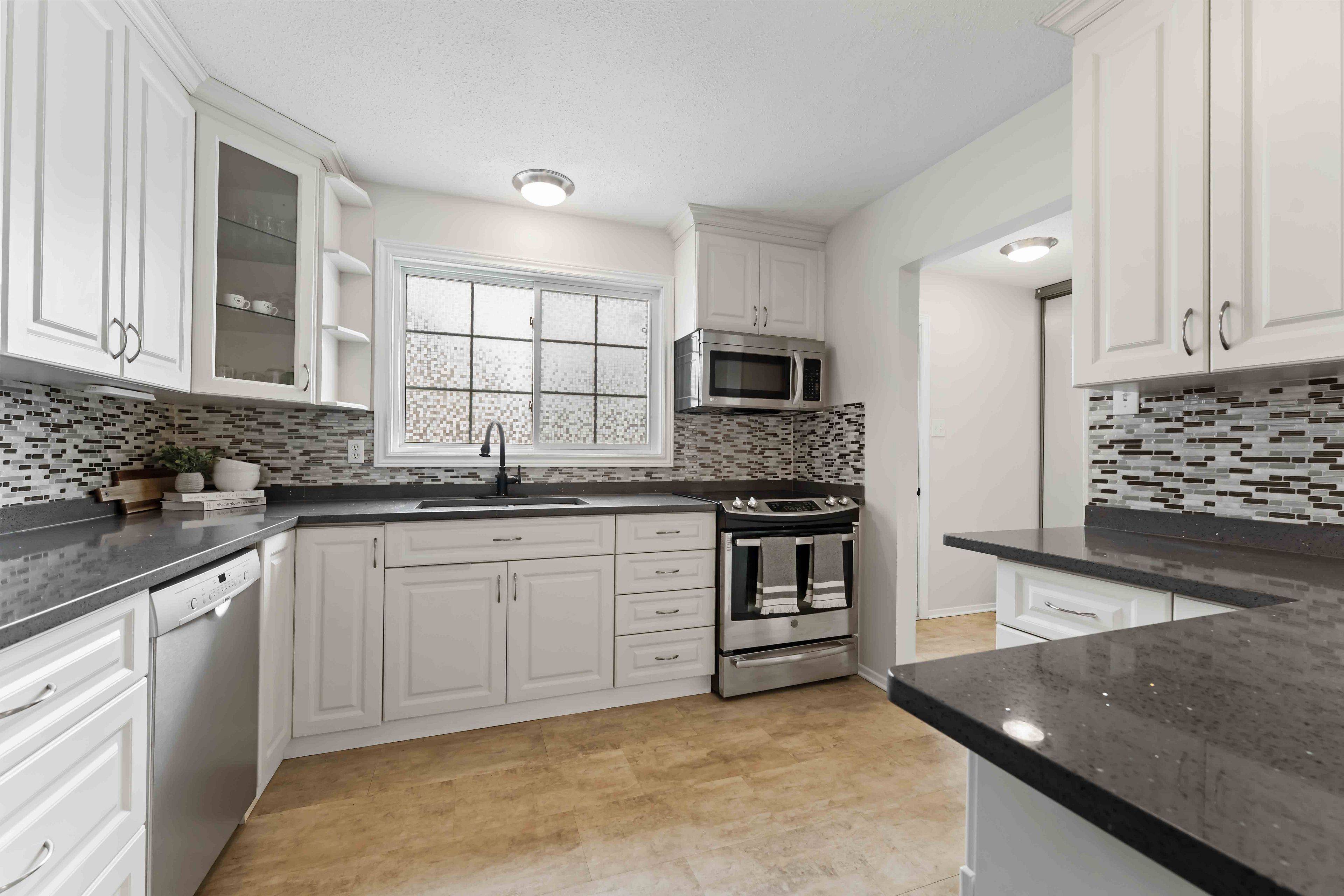 1585 Heron RD #19, Alta Vista And Area, ON K1V 9V1