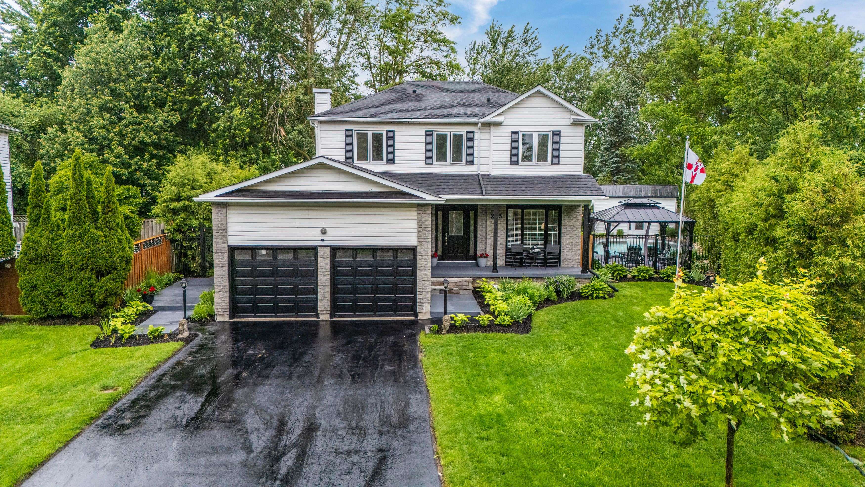 203 Elizabeth CRES, Centre Wellington, ON N1M 3N2