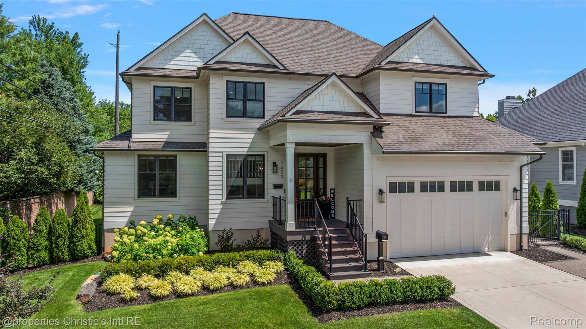 1202 N Pine ST, Rochester, MI 48307