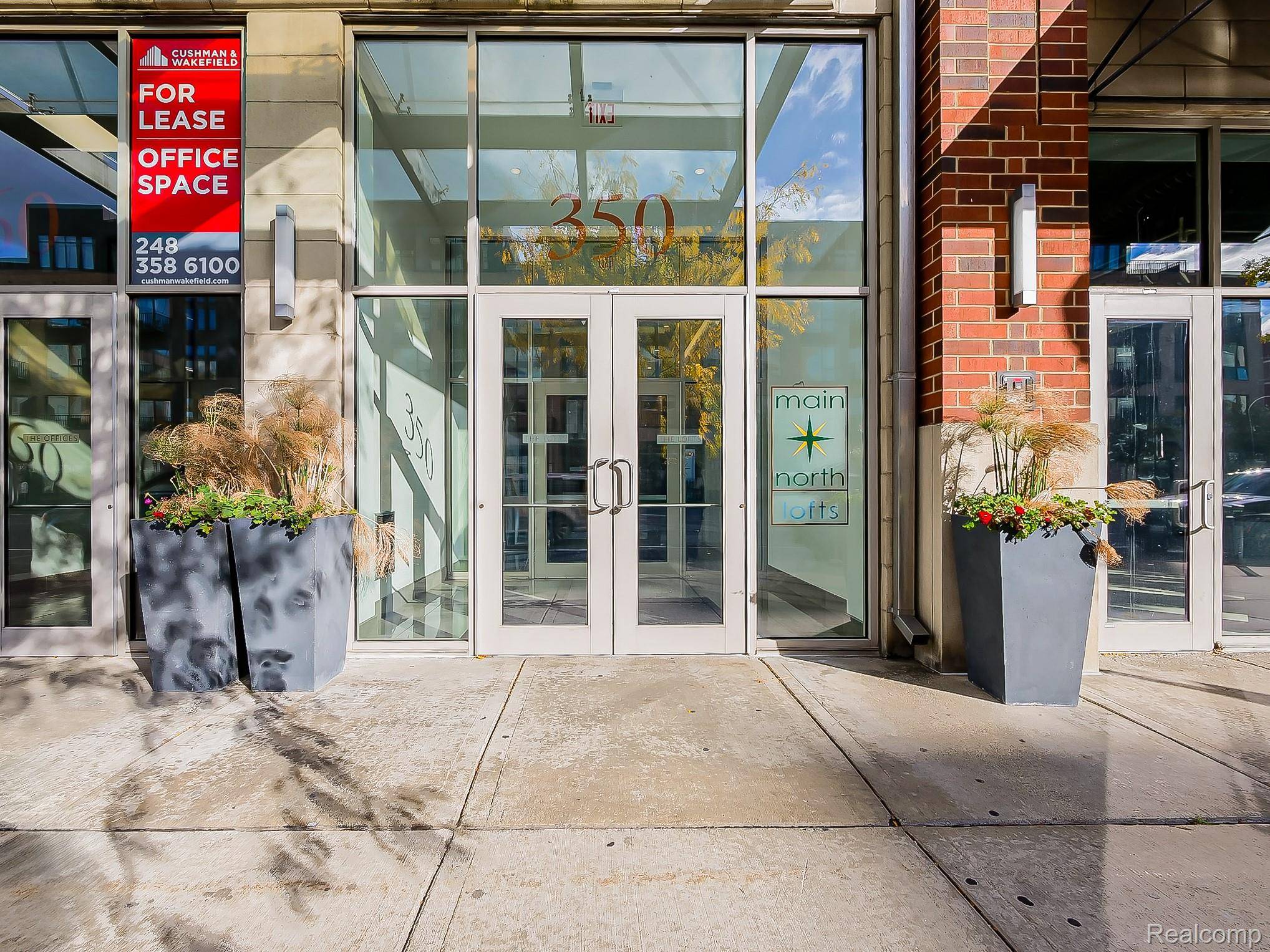 350 N Main St #717, Royal Oak, MI 48067