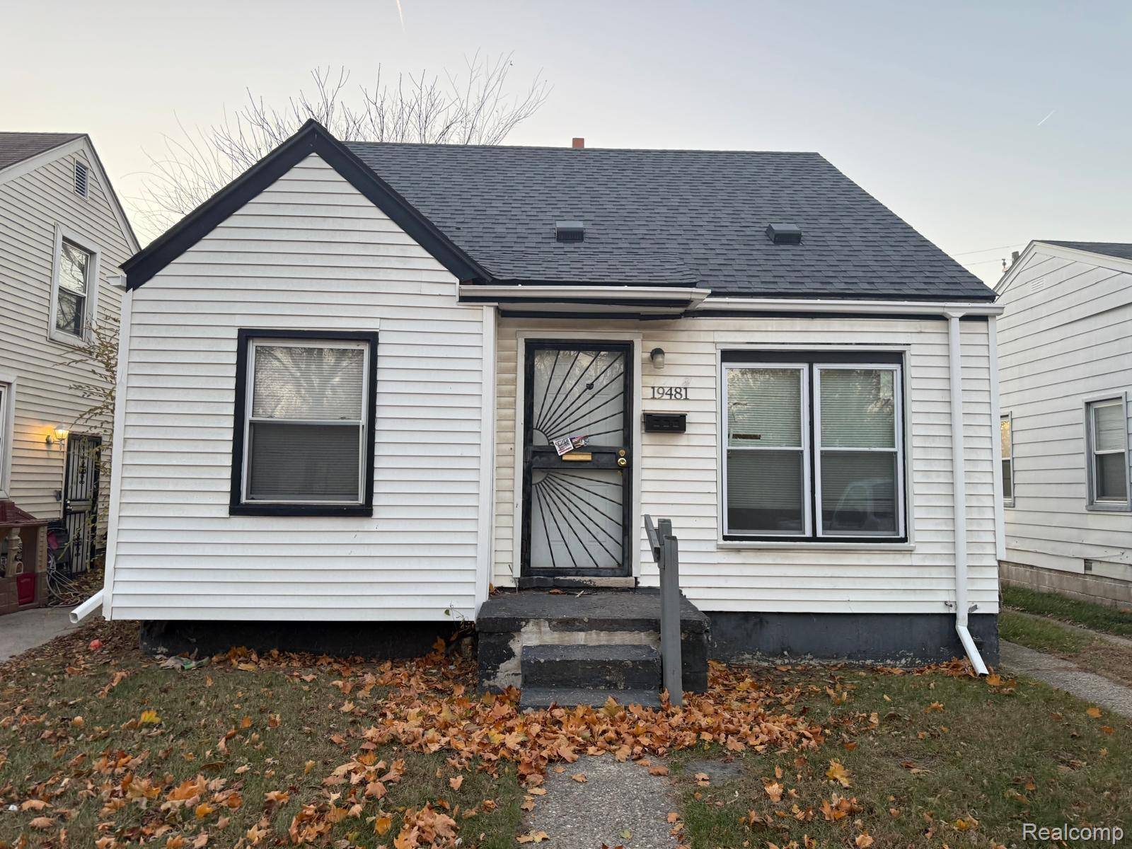 19481 Fenmore ST, Detroit, MI 48235