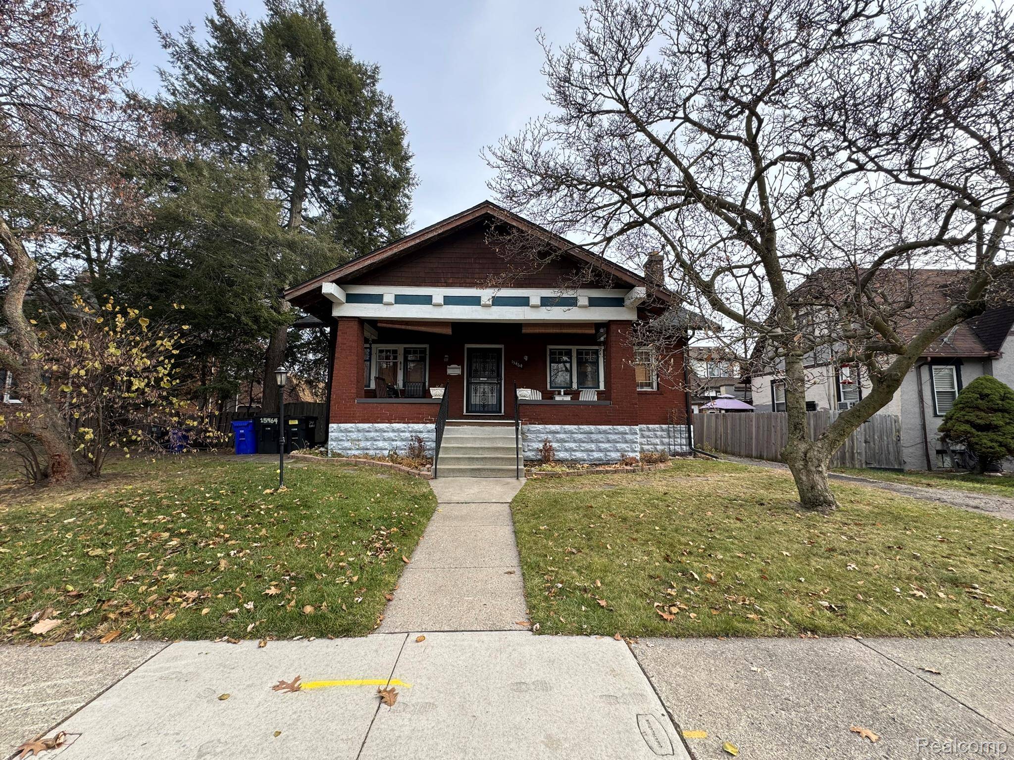 15464 Oakfield ST, Detroit, MI 48227