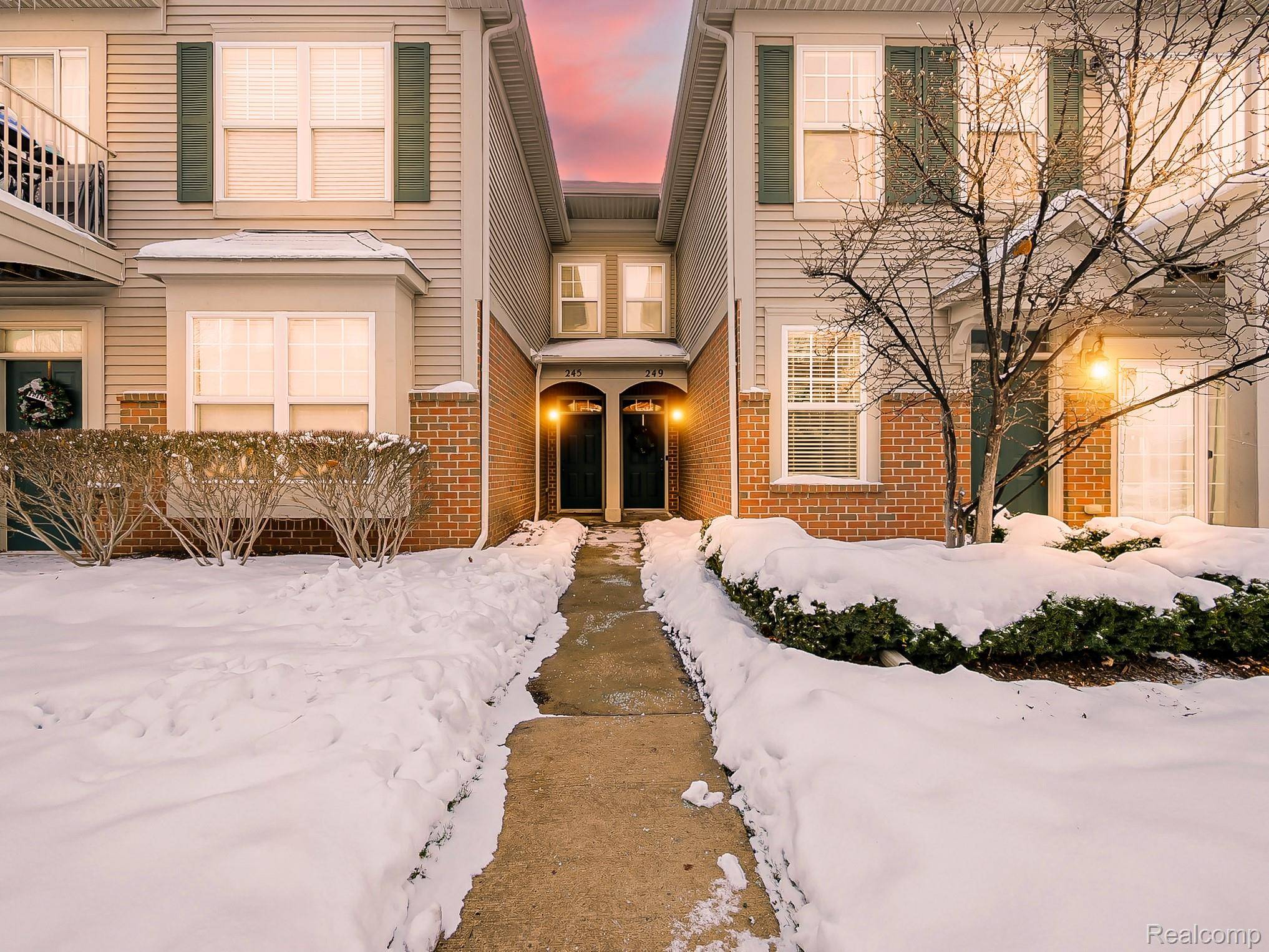 245 WRIGHT ST, Wixom, MI 48393