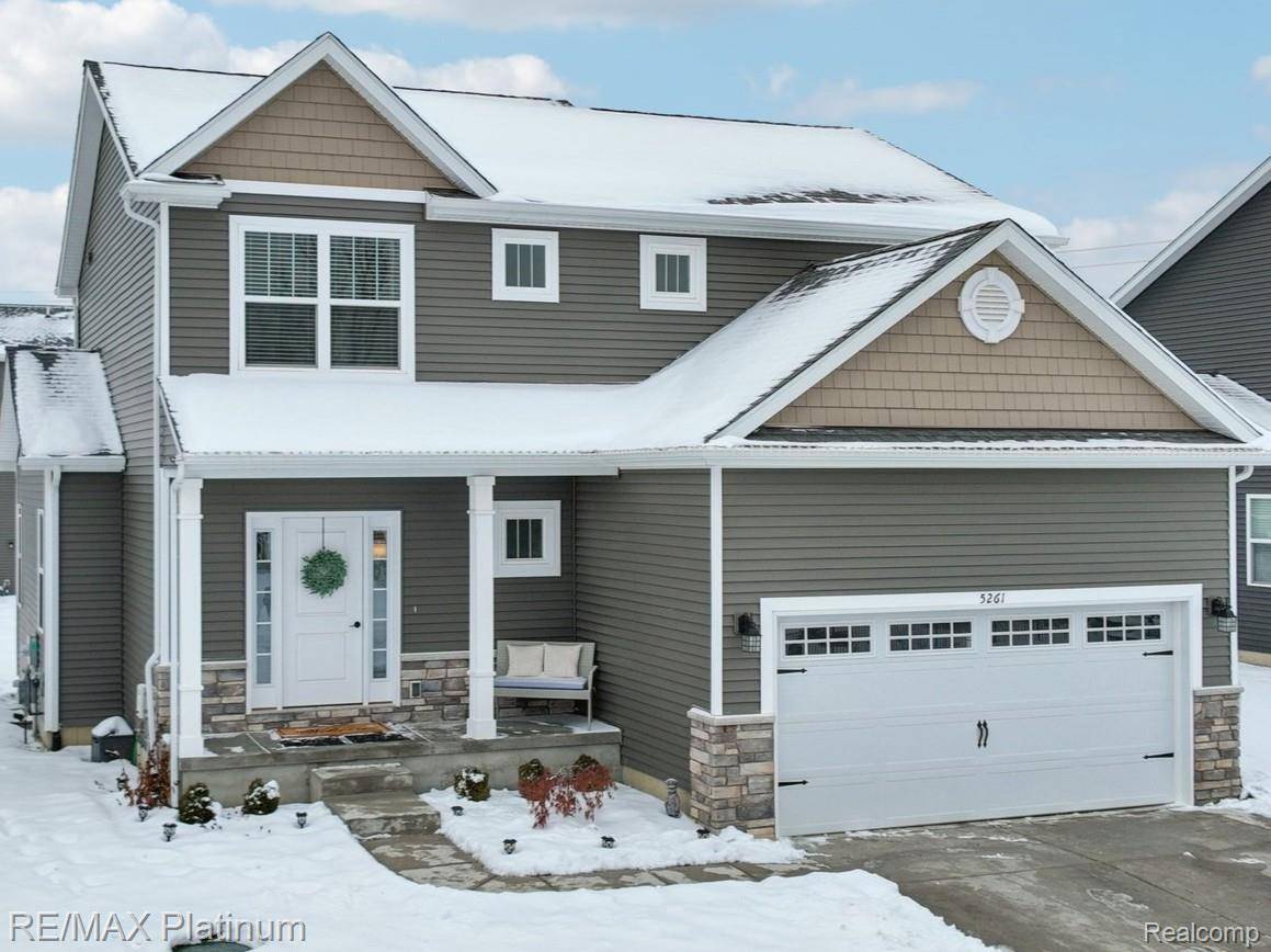 5261 Autumn Kirsten DR, Handy Township, MI 48836