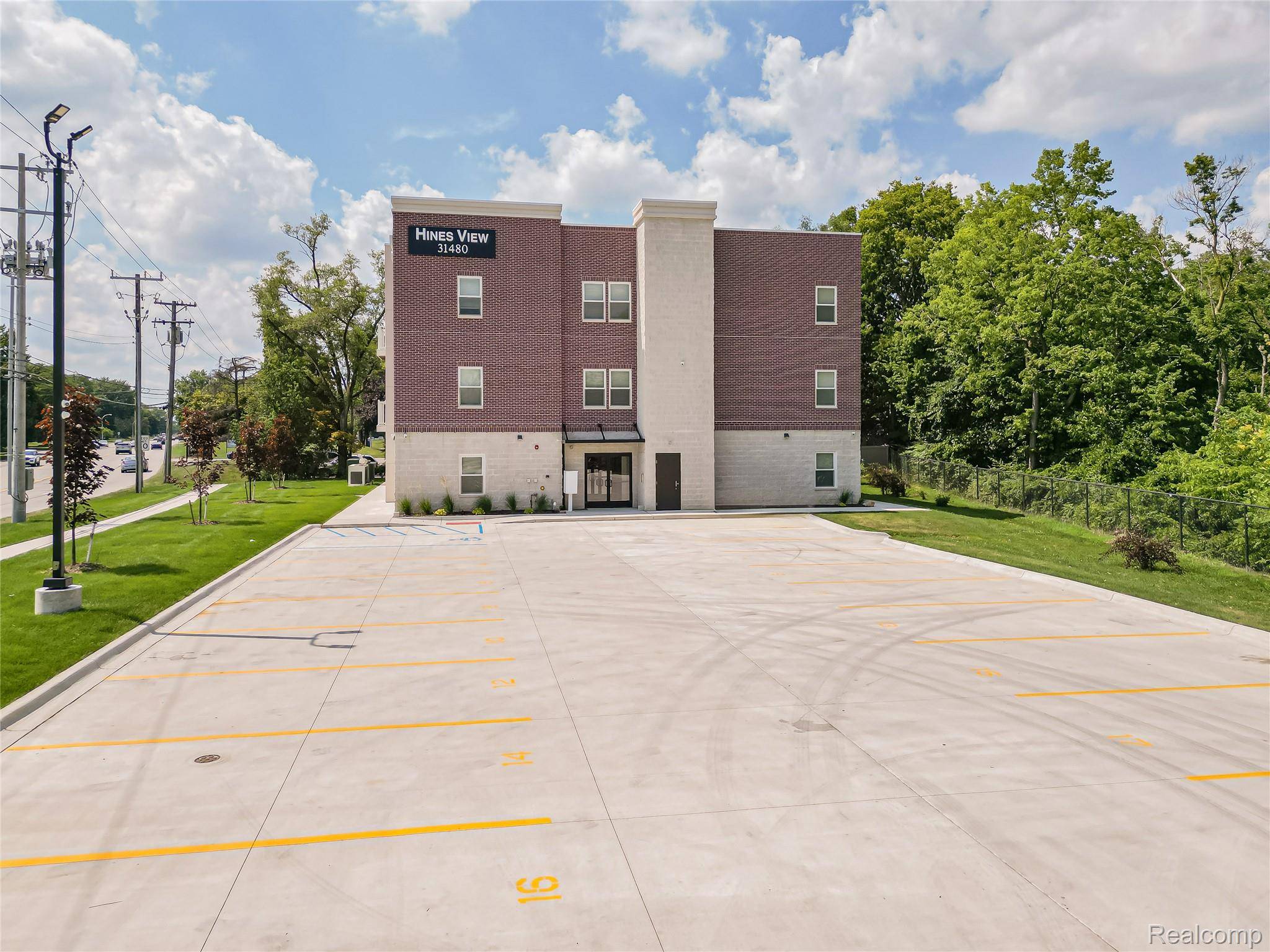 31480 Warren RD #201, Westland, MI 48185