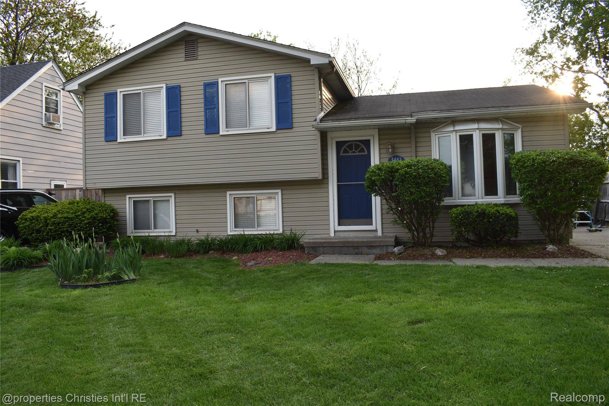 3461 Thomas AVE, Berkley, MI 48072