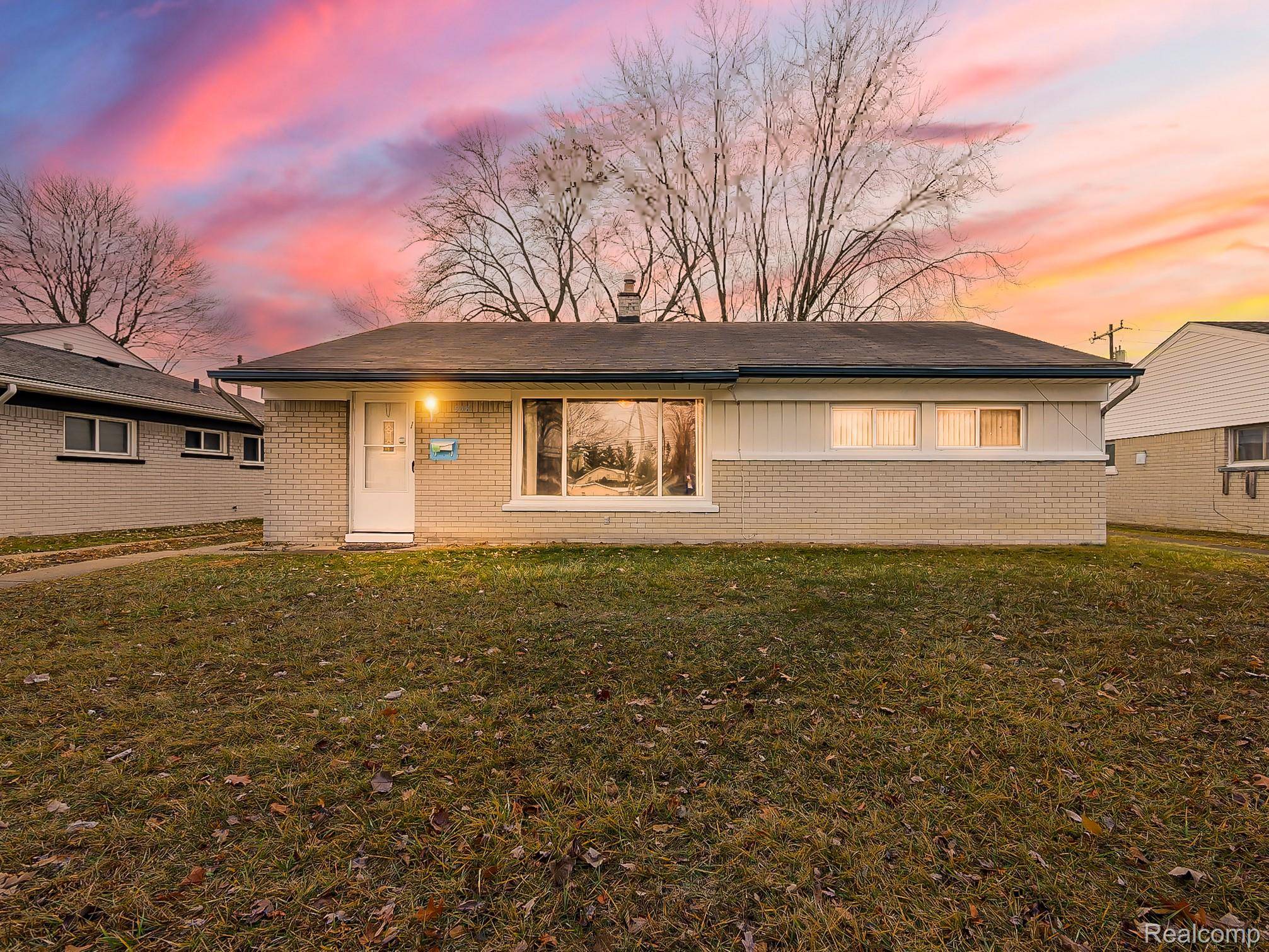948 E Kalama AVE, Madison Heights, MI 48071