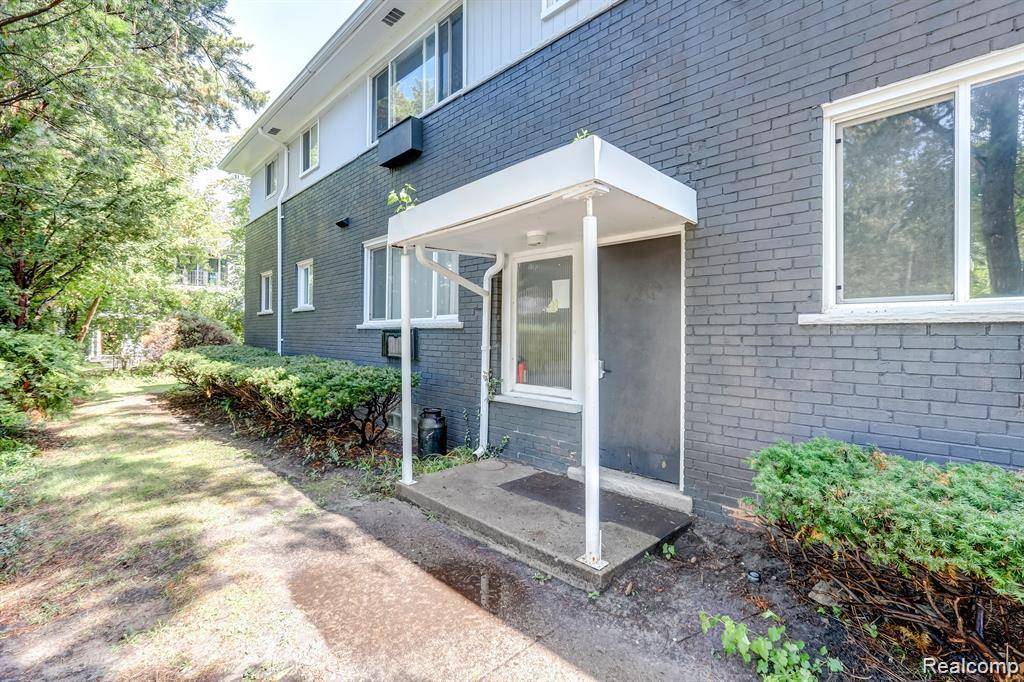 330 Oakland AVE #202, Royal Oak, MI 48067