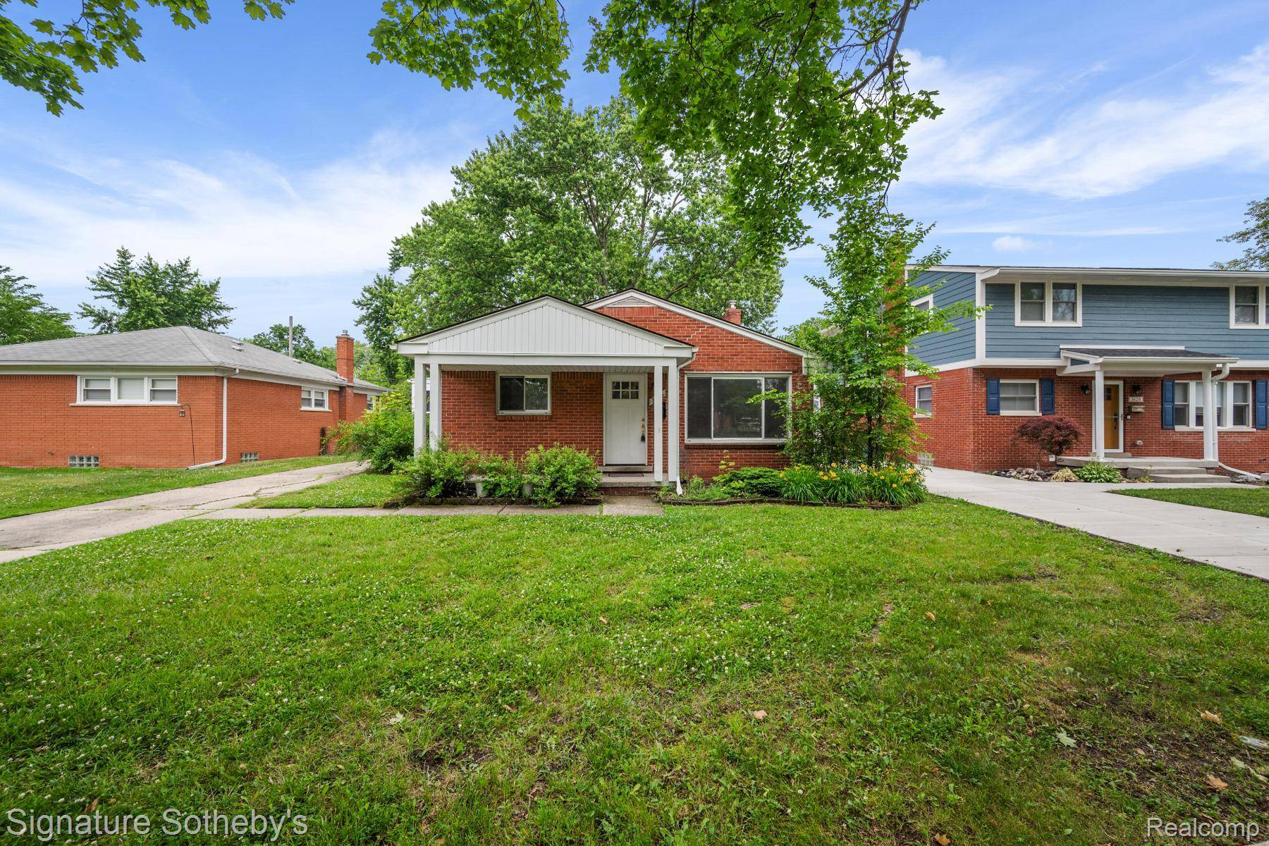 3626 Hillside DR, Royal Oak, MI 48073