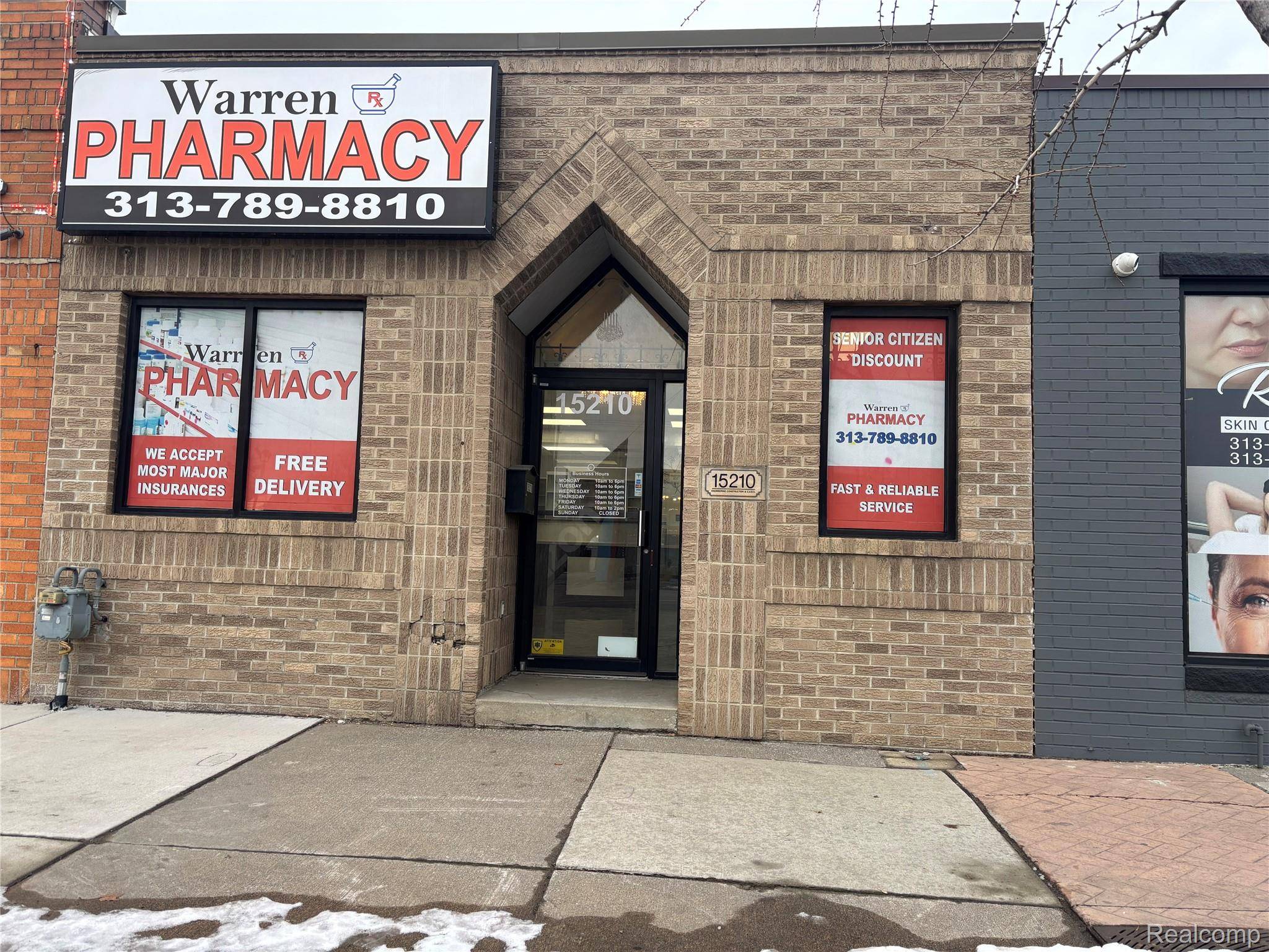 15210 W Warren AVE, Dearborn, MI 48126
