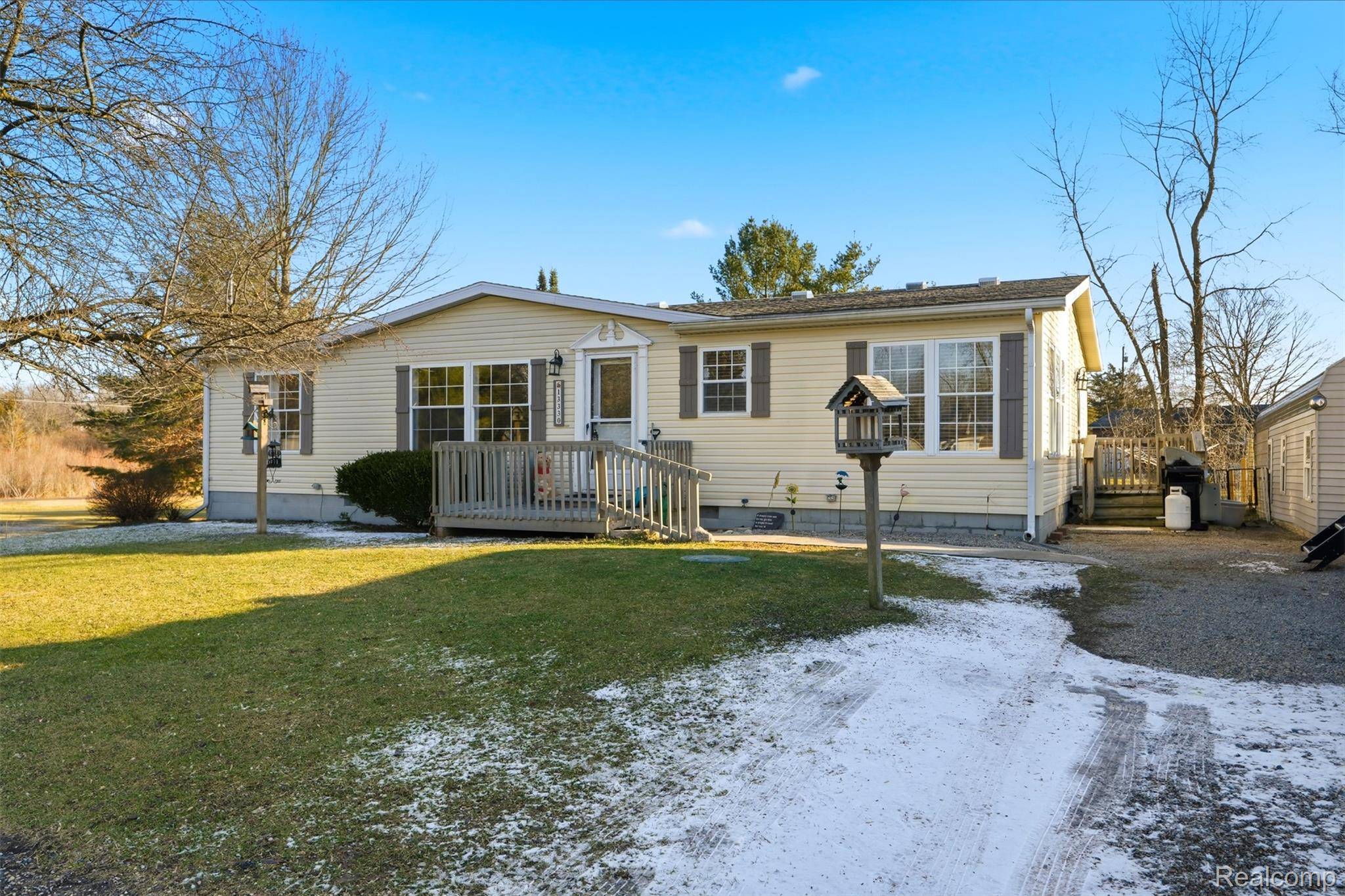 13330 Nelson RD, Bath Charter Township, MI 48808