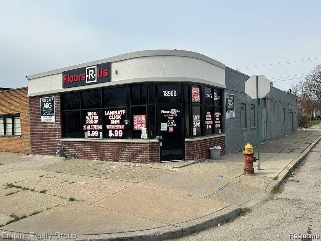 18900 W Warren AVE, Detroit, MI 48228