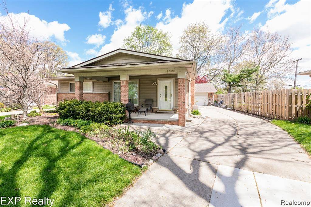 26616 ROUGE RIVER DR, Dearborn Heights, MI 48127
