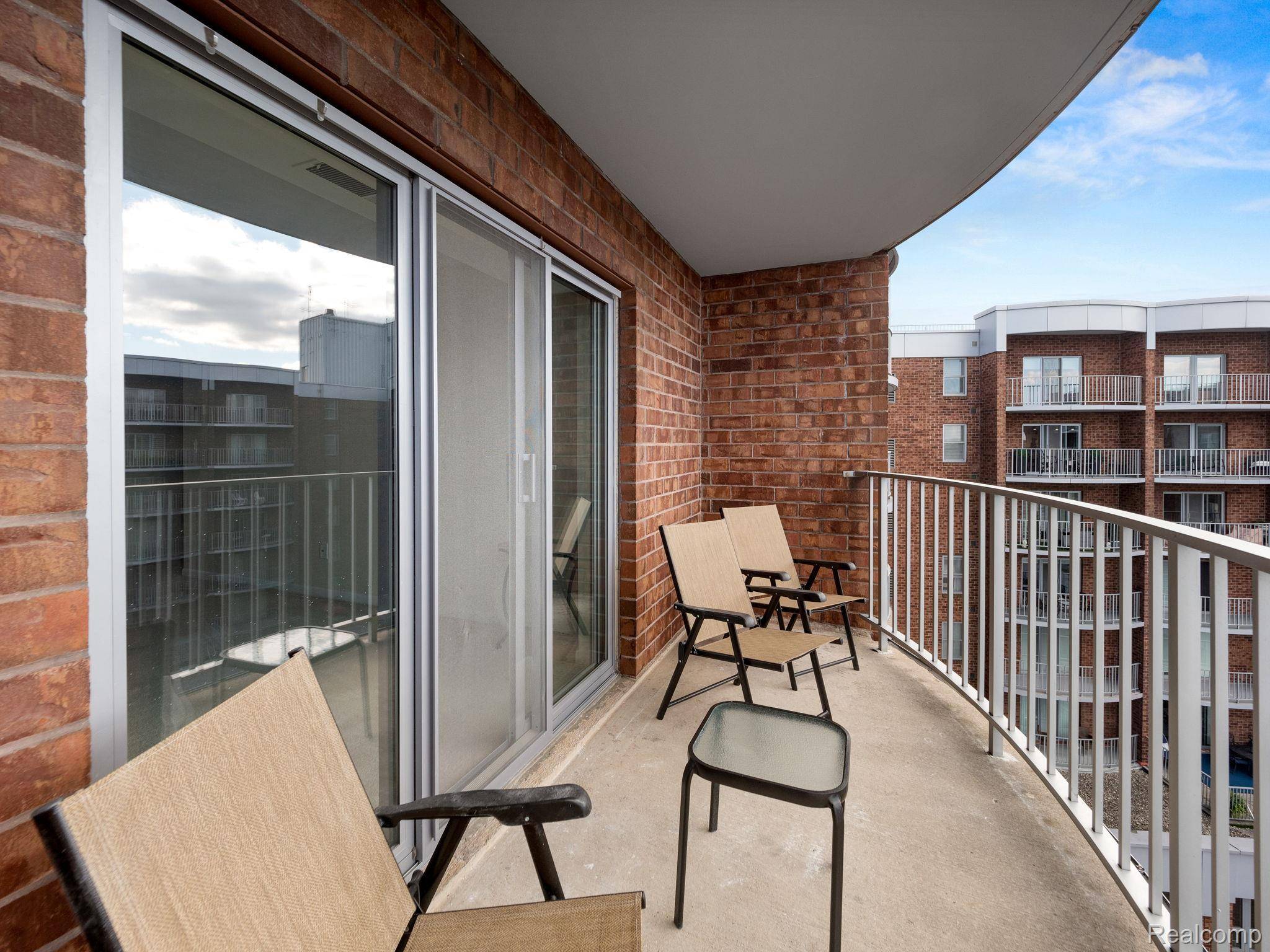 411 S OLD WOODWARD AVE #Unit 925, Birmingham, MI 48009