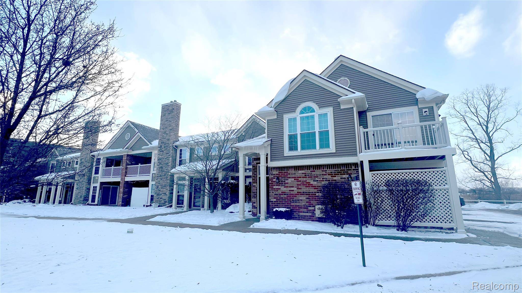 4378 Deeside DR, Brighton, MI 48116