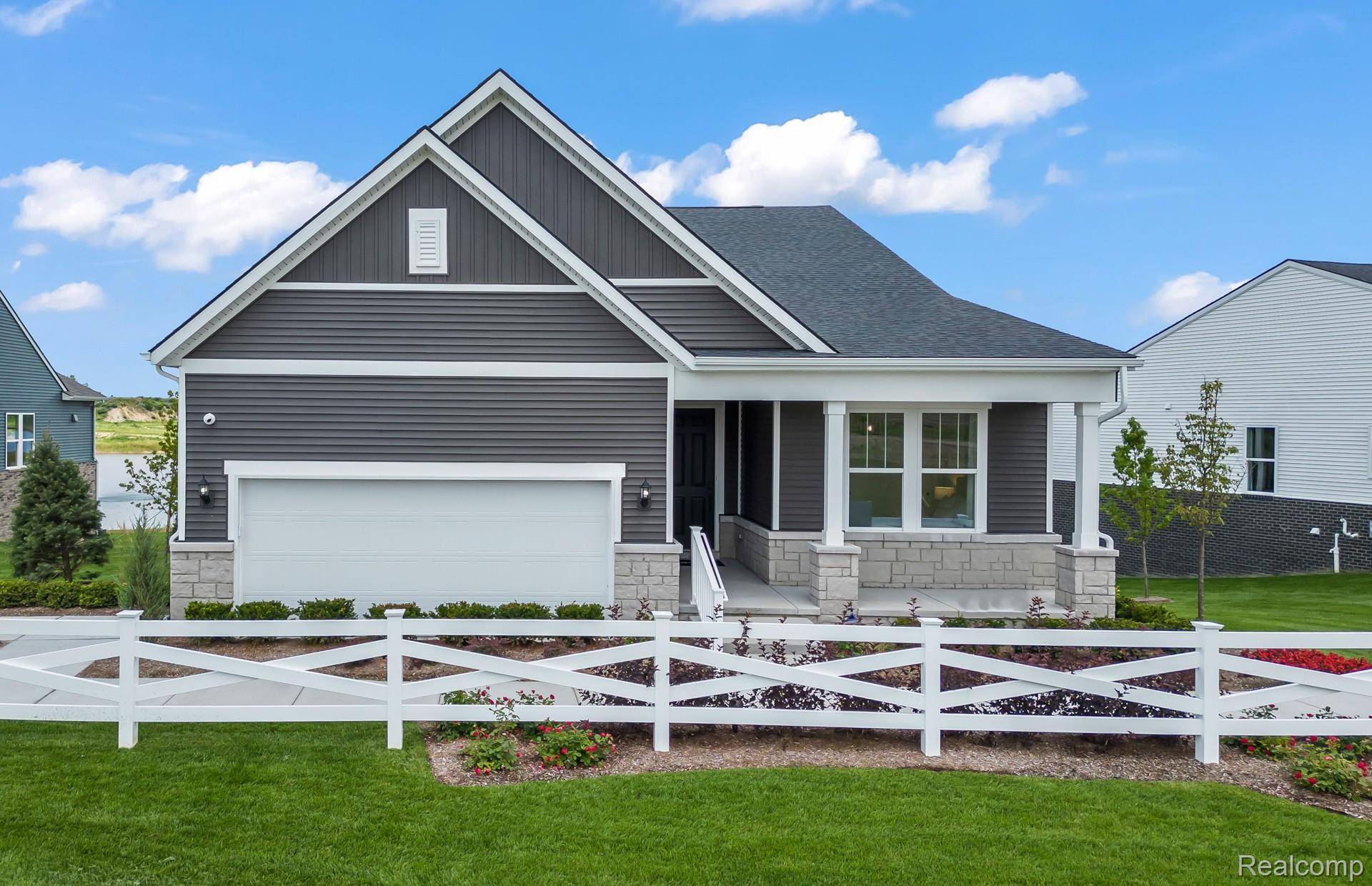 3388 Beech Bark CT, Milford Charter Township, MI 48381