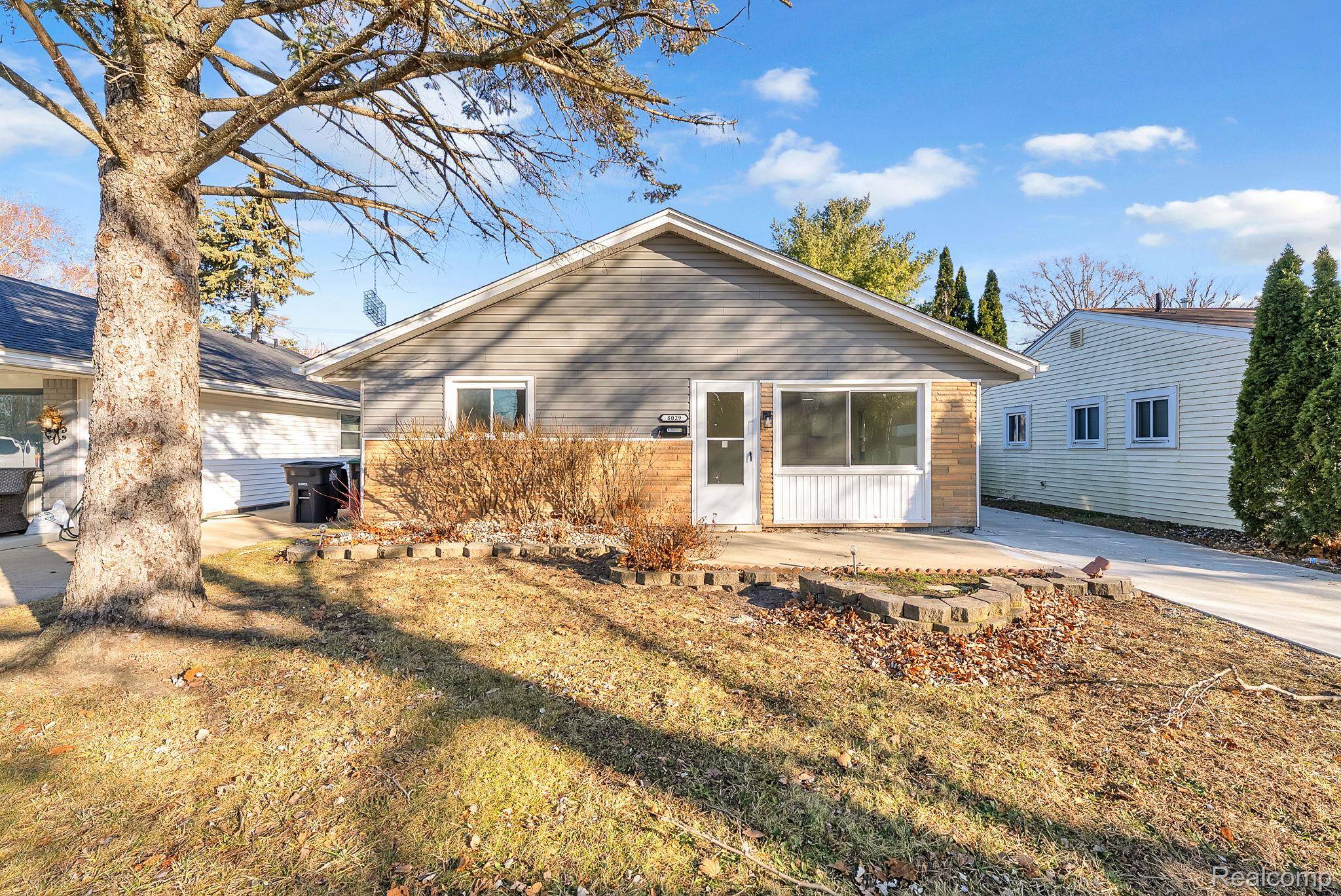 8029 Roosevelt ST, Taylor, MI 48180