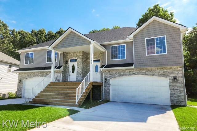 195 Whispering Pines DR #10, Fenton, MI 48430