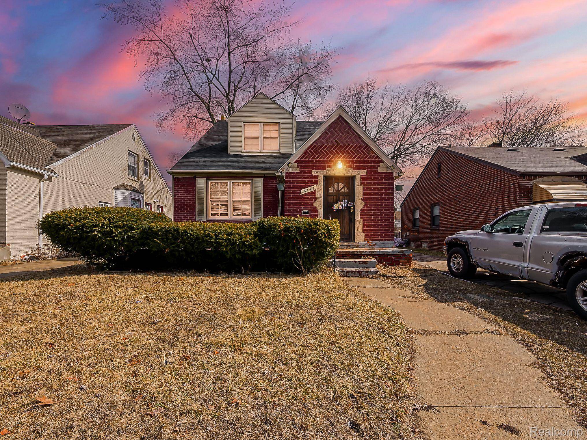 18242 MENDOTA ST, Detroit, MI 48221