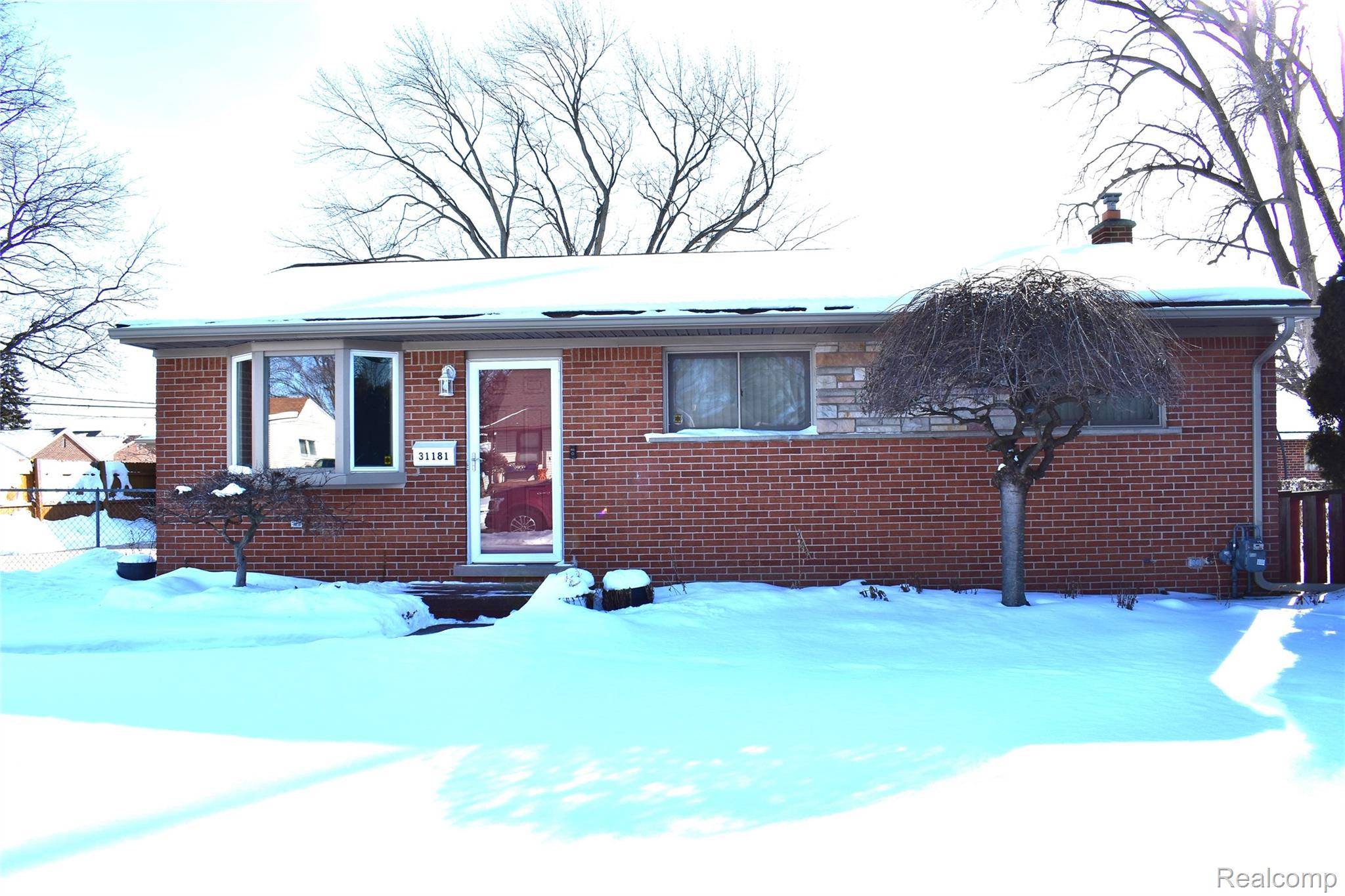 31181 Block ST, Garden City, MI 48135