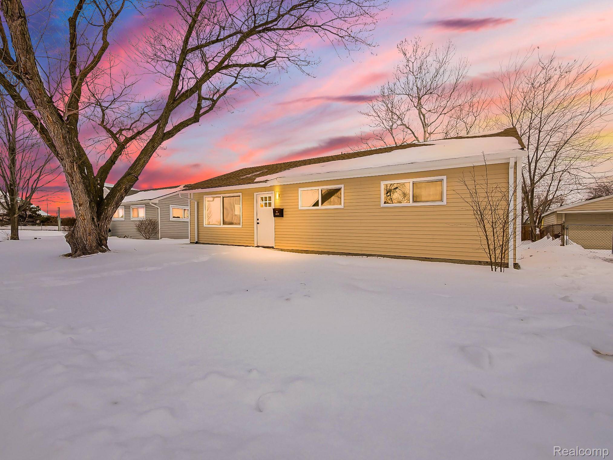 26754 Margaret ST, Roseville, MI 48066