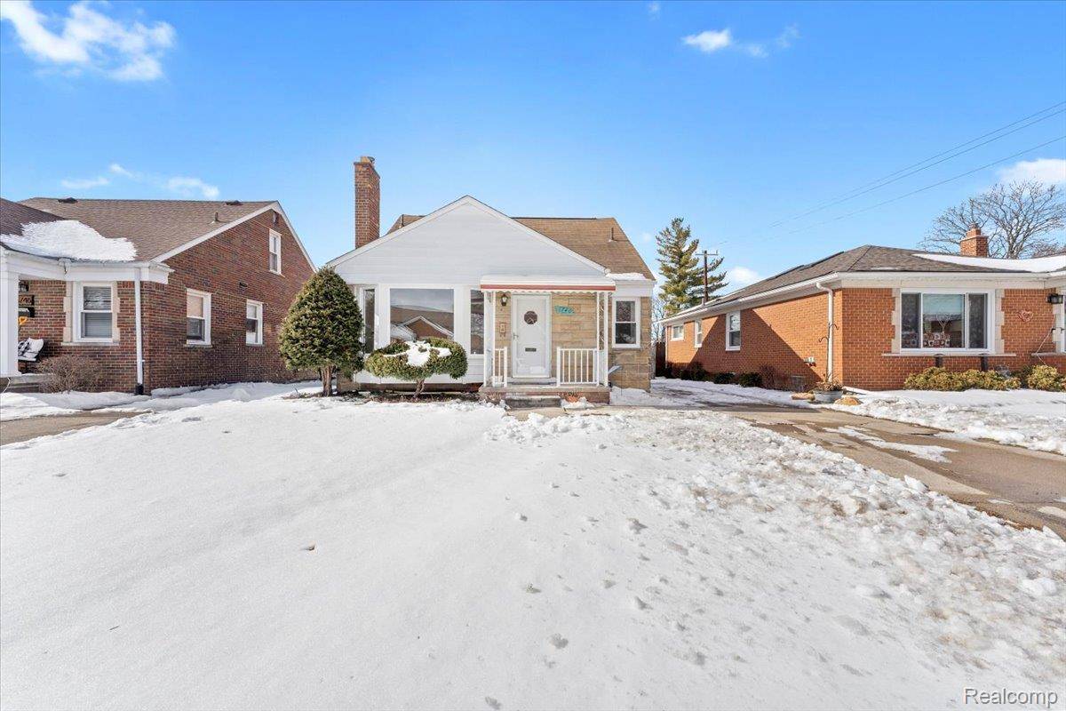 6740 Larme AVE, Allen Park, MI 48101