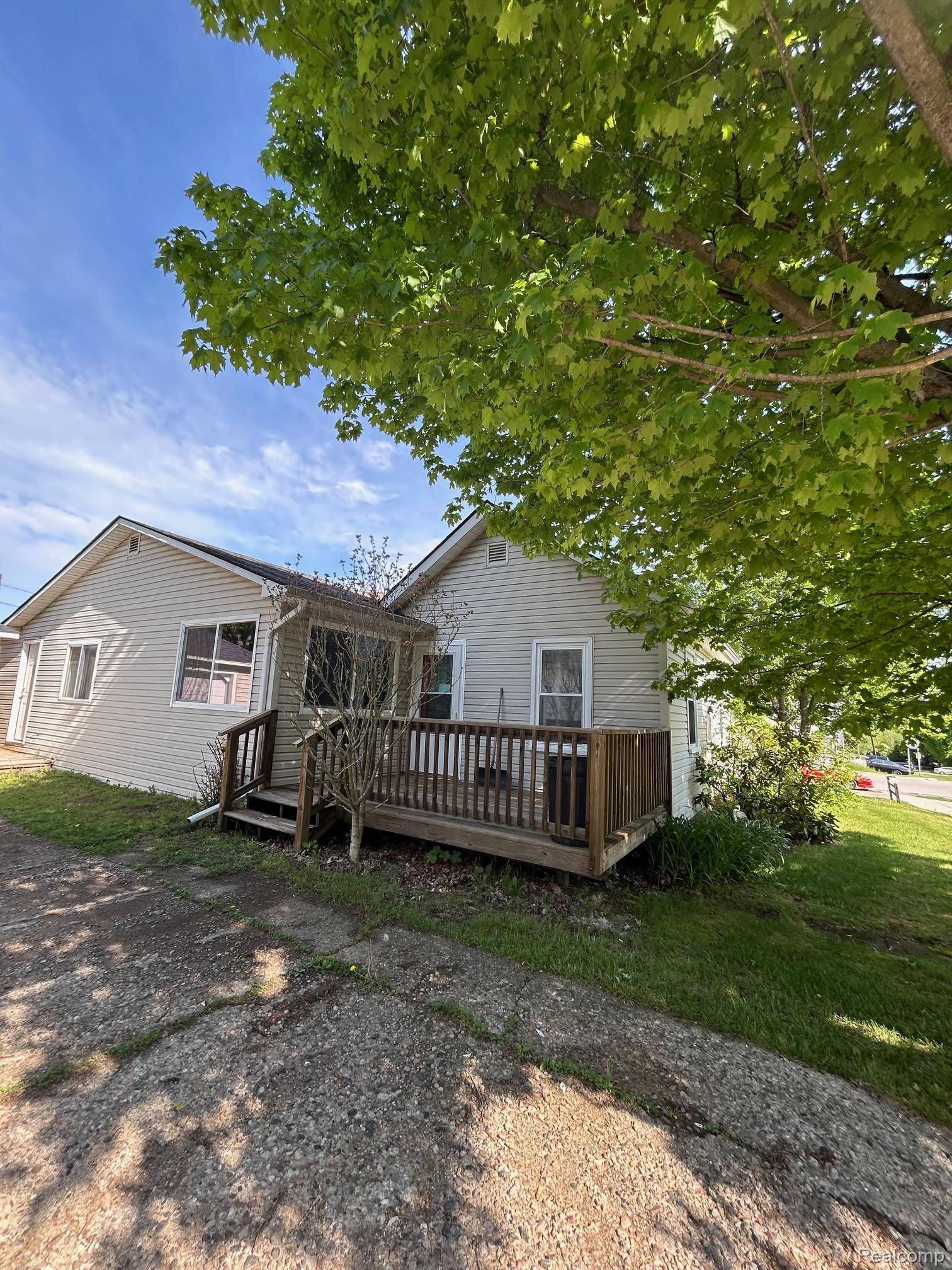 6010 Fox ST, Mayville Village, MI 48744
