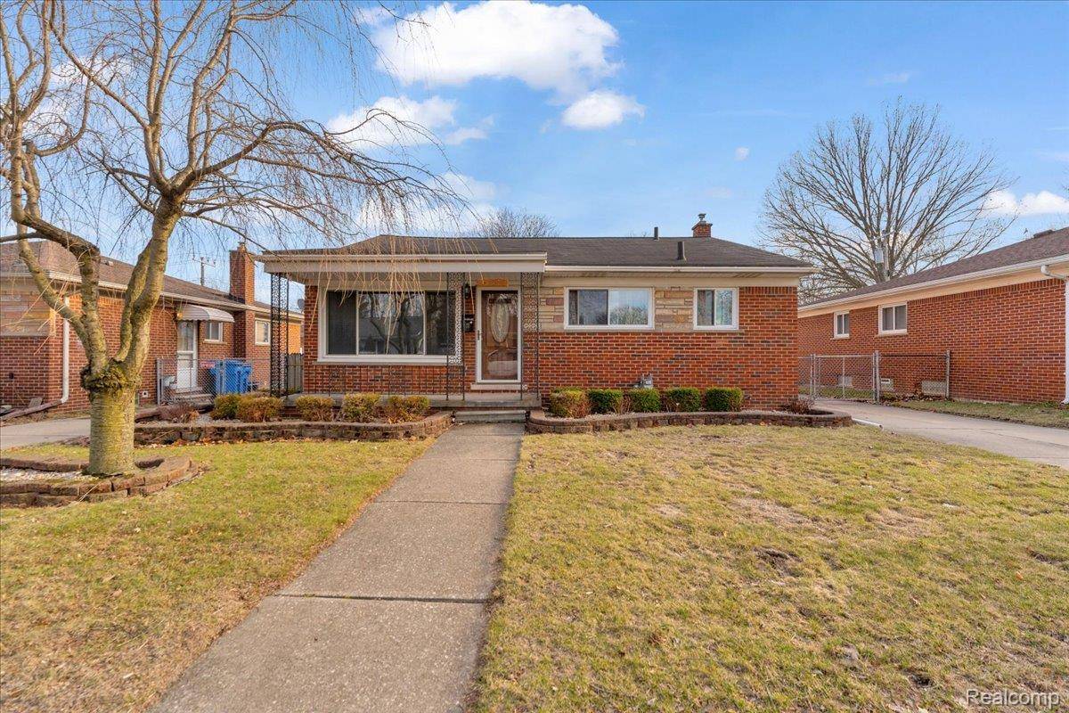 25615 Tireman ST, Dearborn Heights, MI 48127