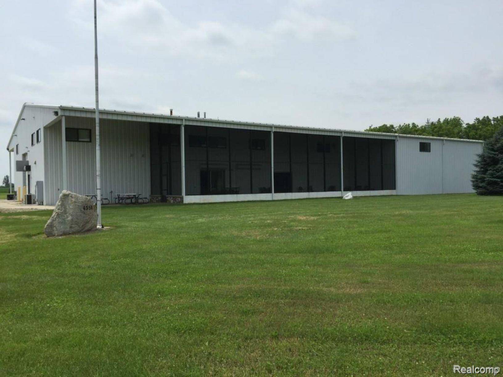 6350 Wolf RD, Burnside Township, MI 48416