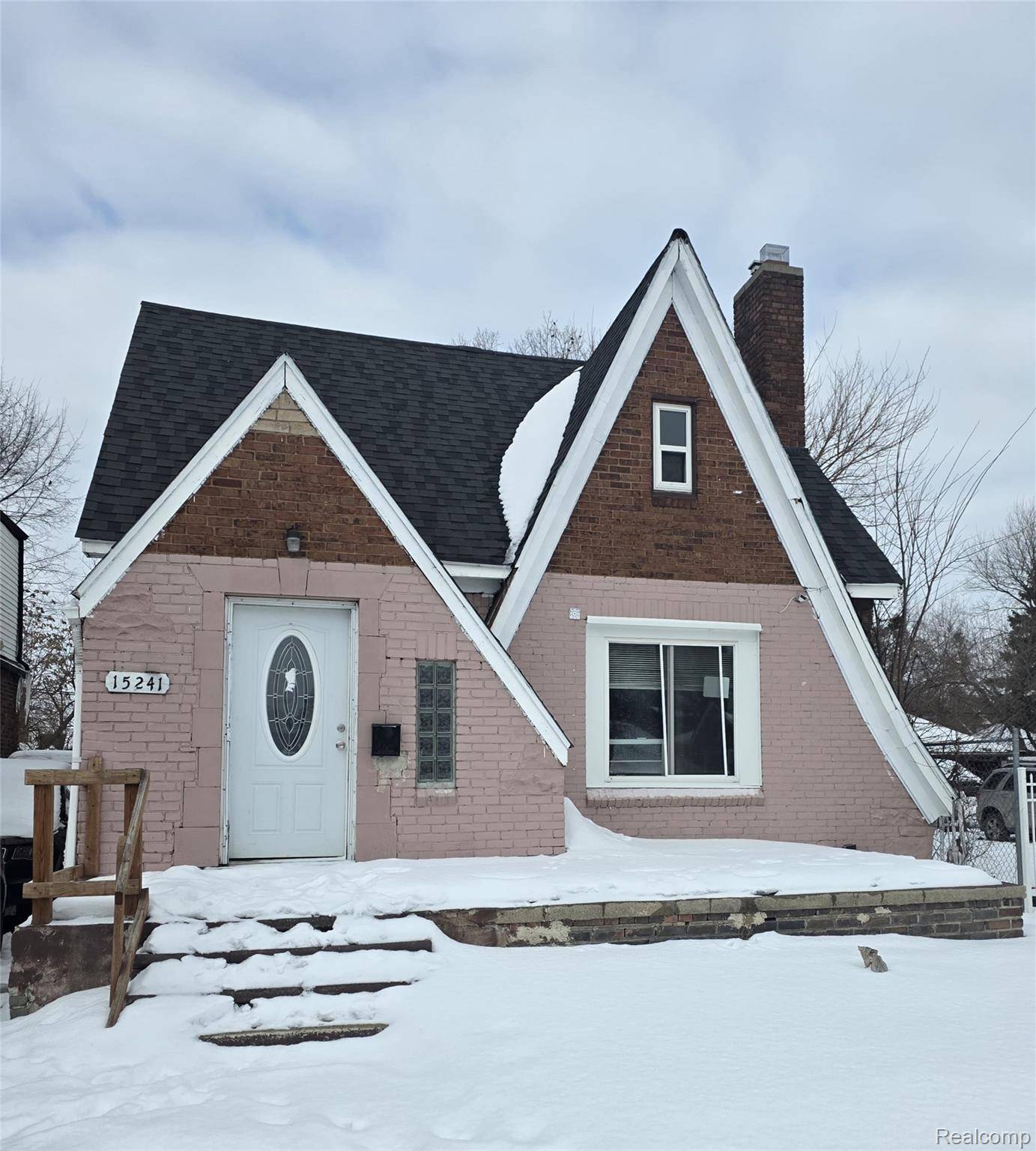 15241 Eastburn ST, Detroit, MI 48205