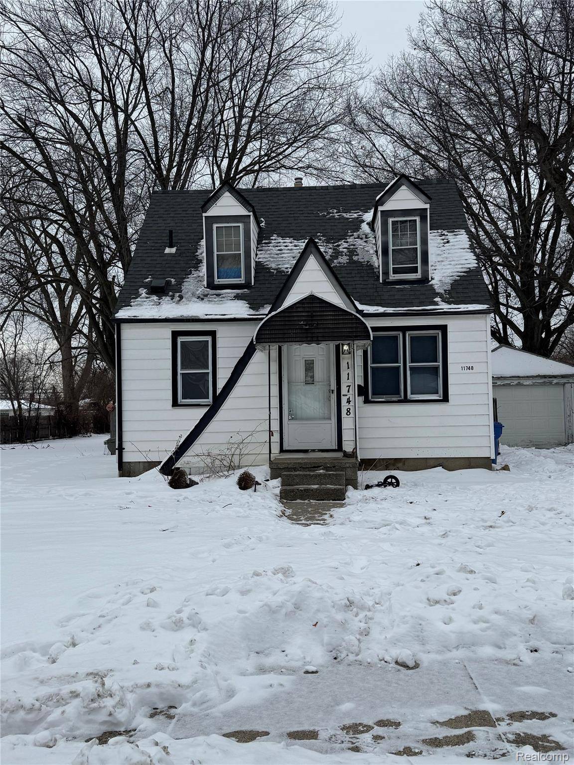 11748 Carney ST, Warren, MI 48089
