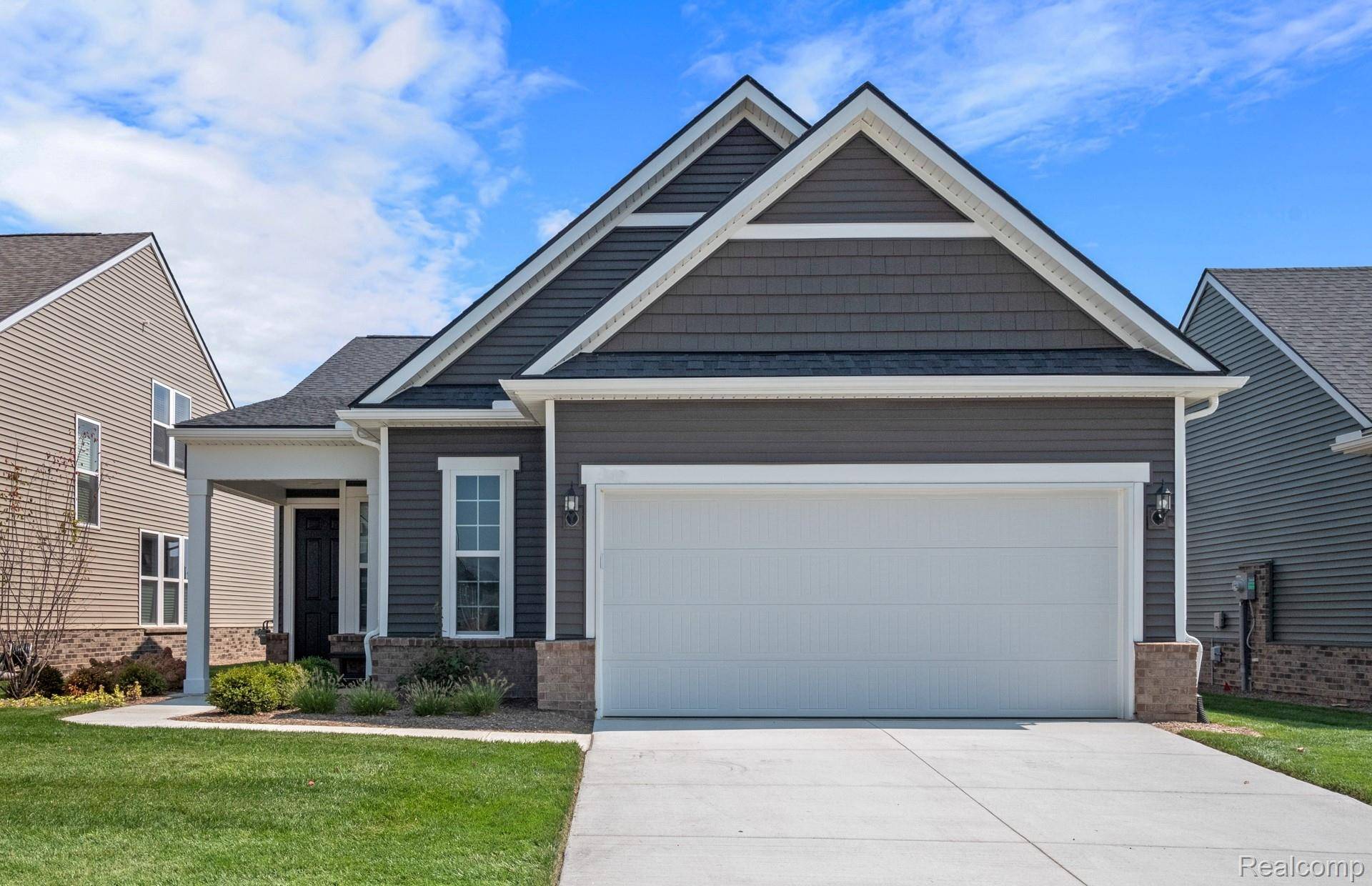 3401 Beech Bark CT, Milford Charter Township, MI 48381