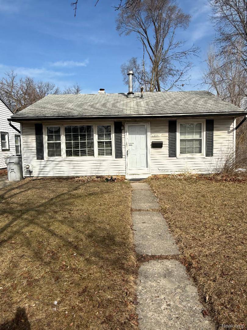 1441 E Harry AVE, Hazel Park, MI 48030