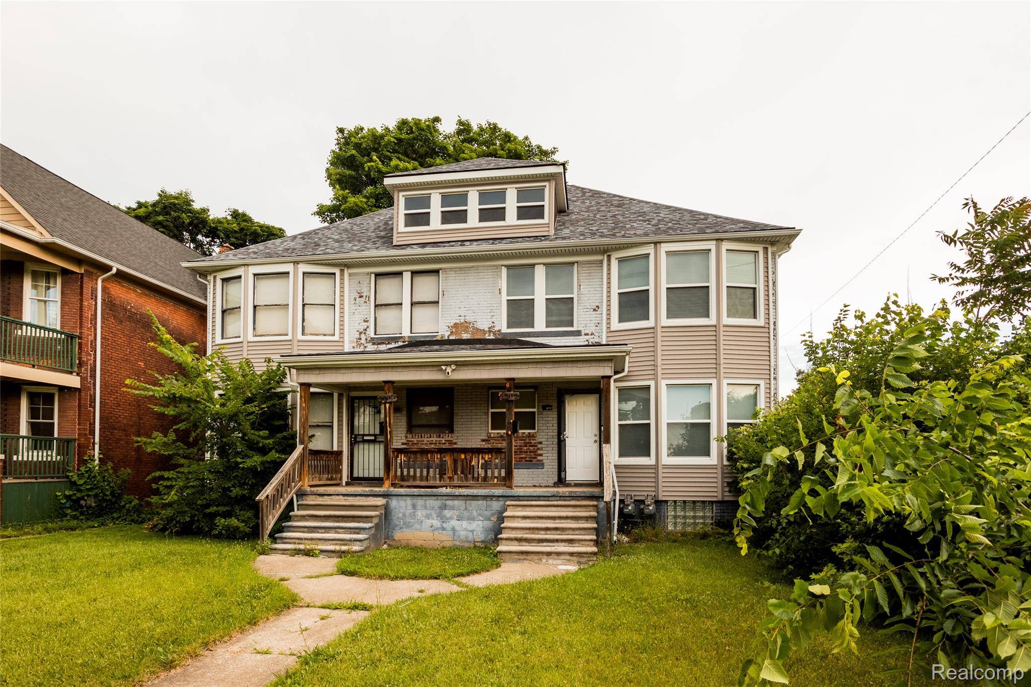 2202/2206 Lothrop ST, Detroit, MI 48206