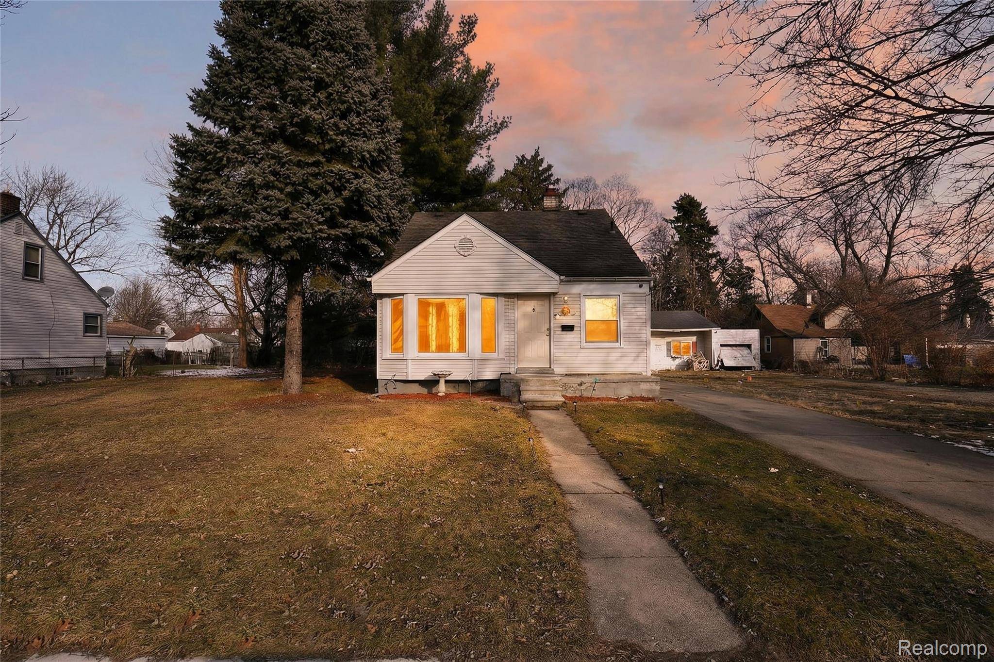 7296 Dacosta, Detroit, MI 48239