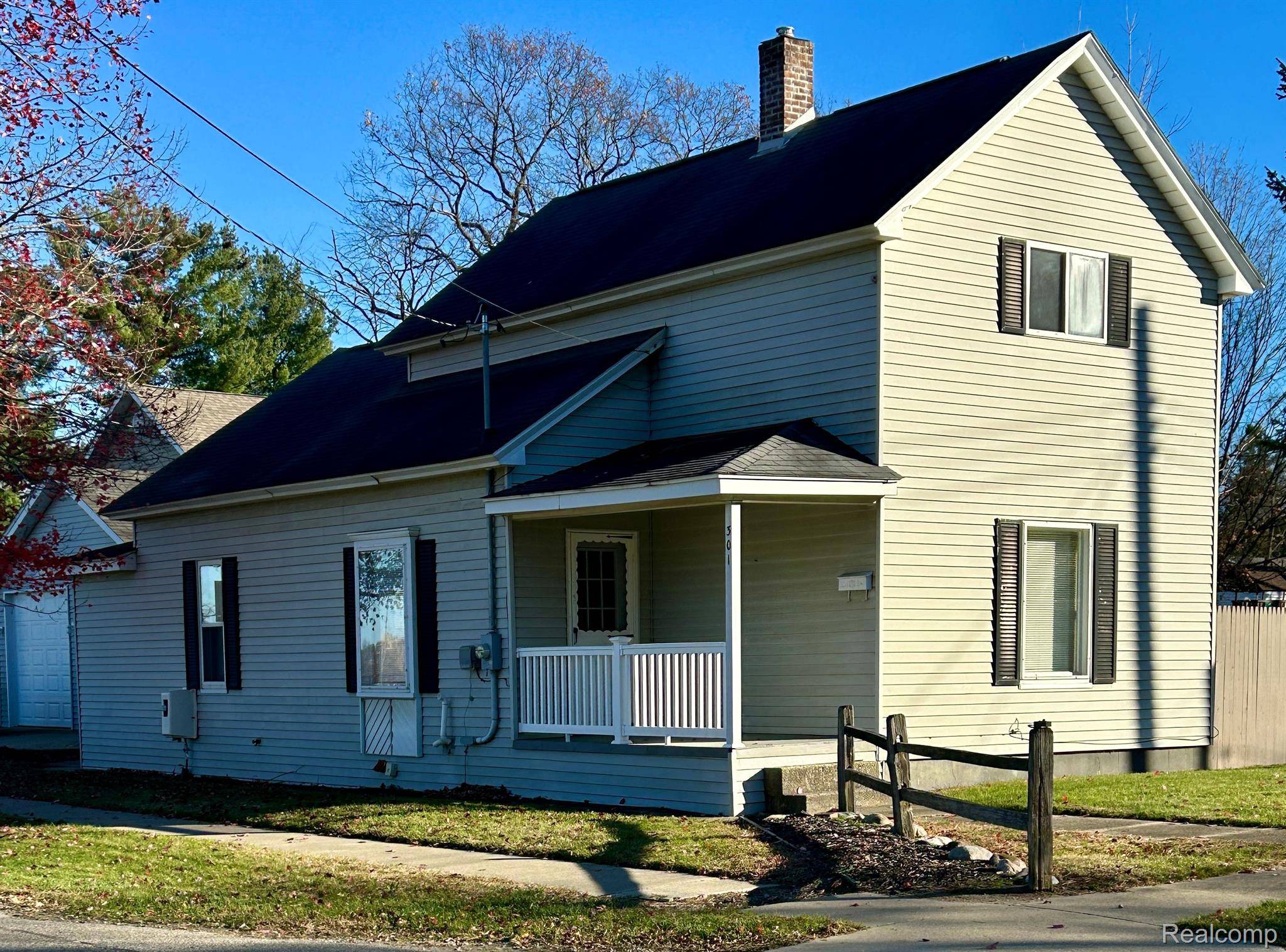 301 S WEST ST, Fenton, MI 48430