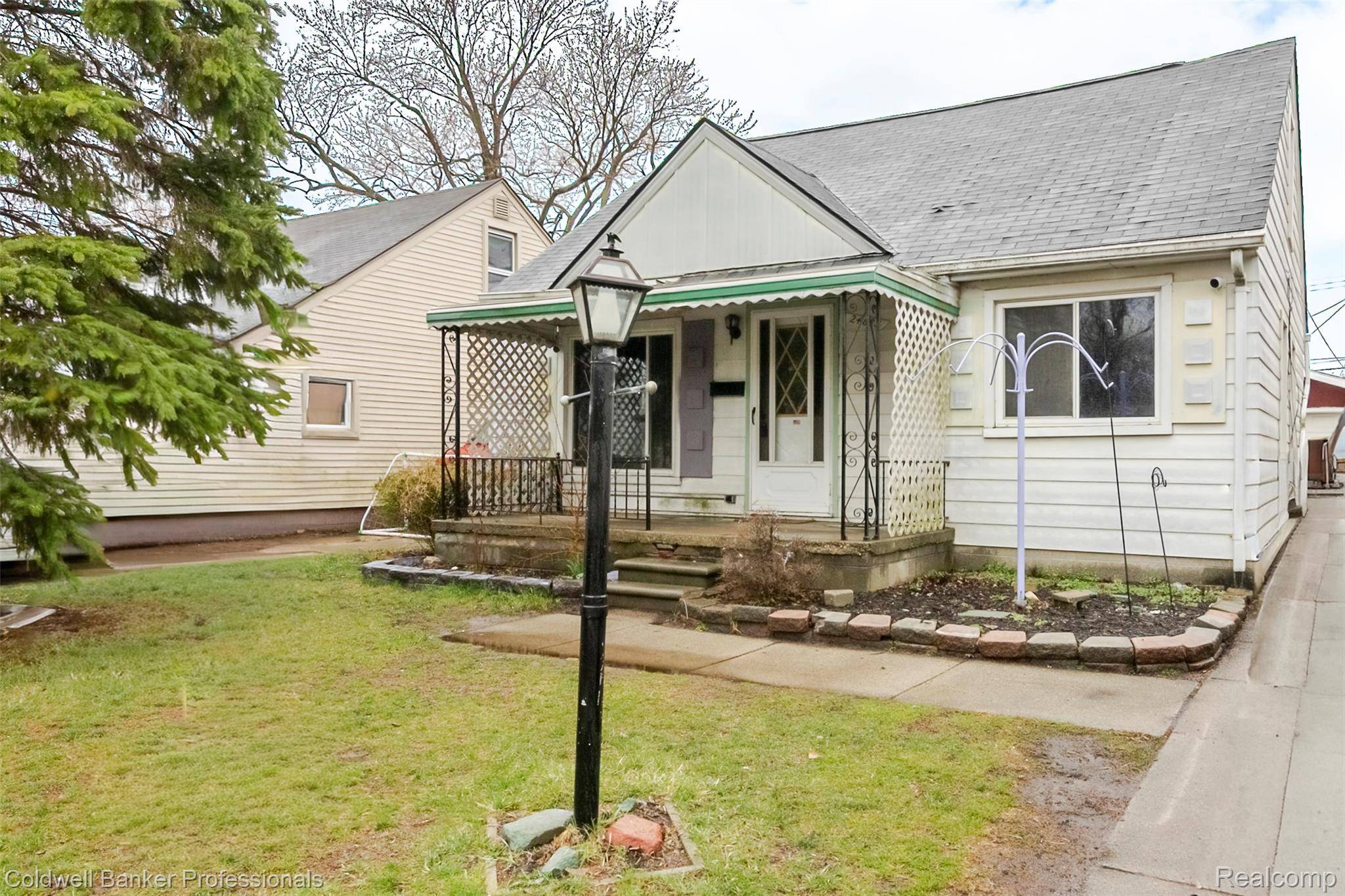 24883 Dale AVE, Eastpointe, MI 48021