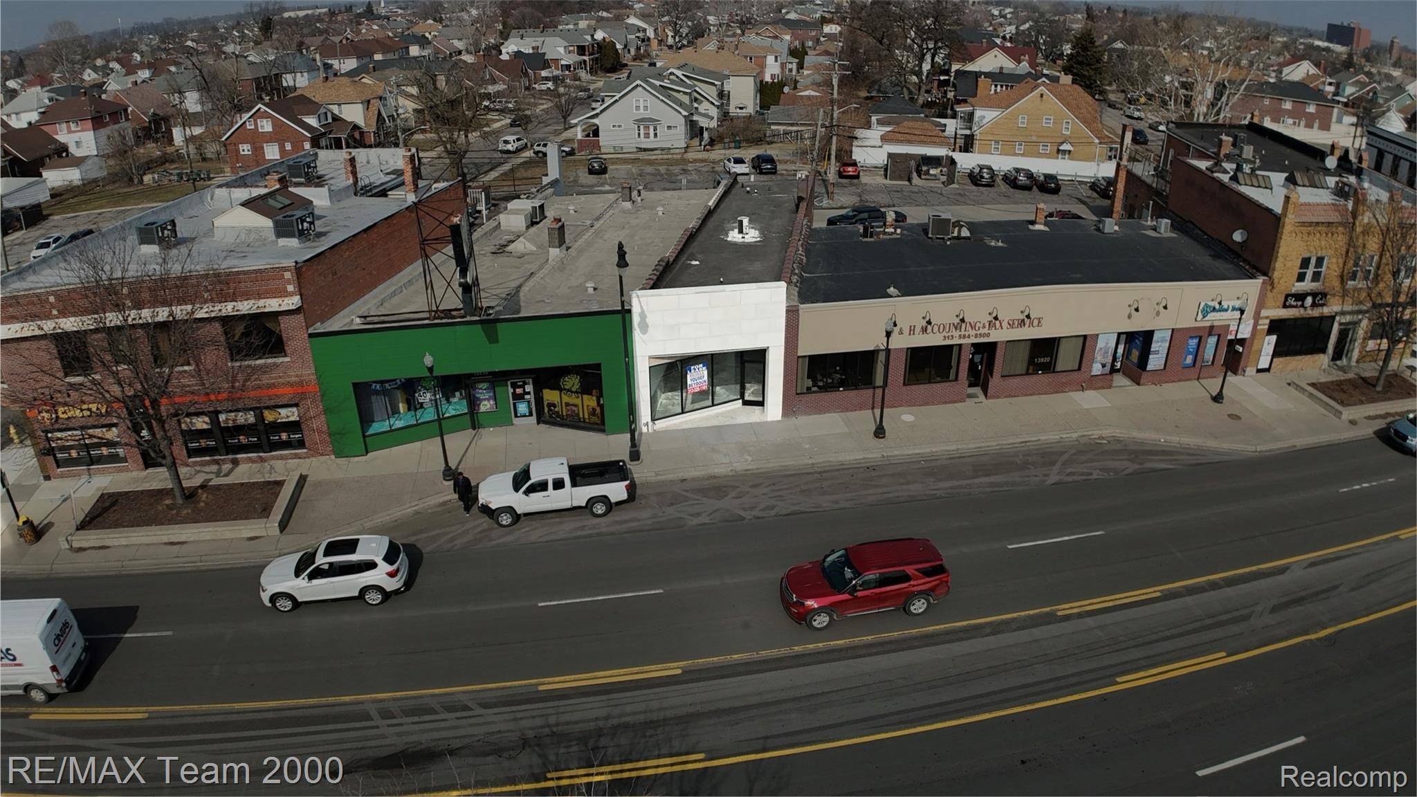 13928 MICHIGAN AVE, Dearborn, MI 48126