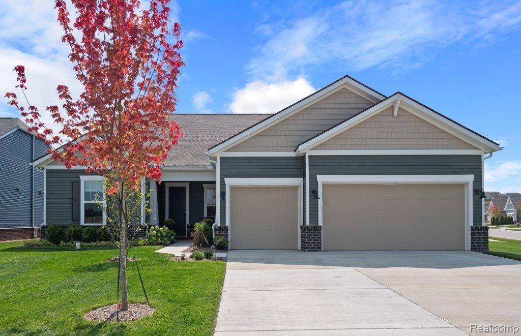 4056 Bay Terrace, Milford Charter Township, MI 48381